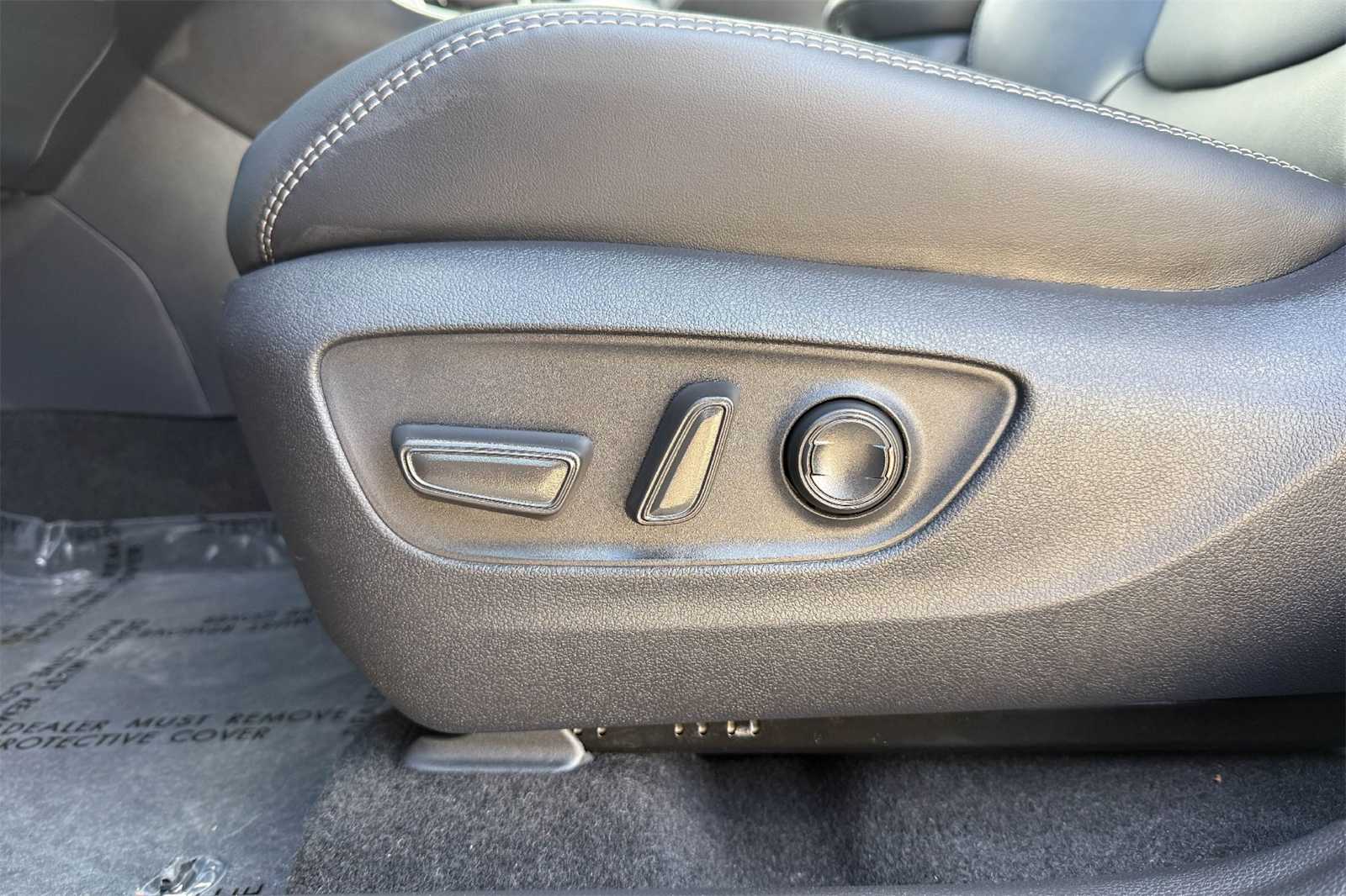 Thumbnail: 2025 Toyota RAV4 - 24