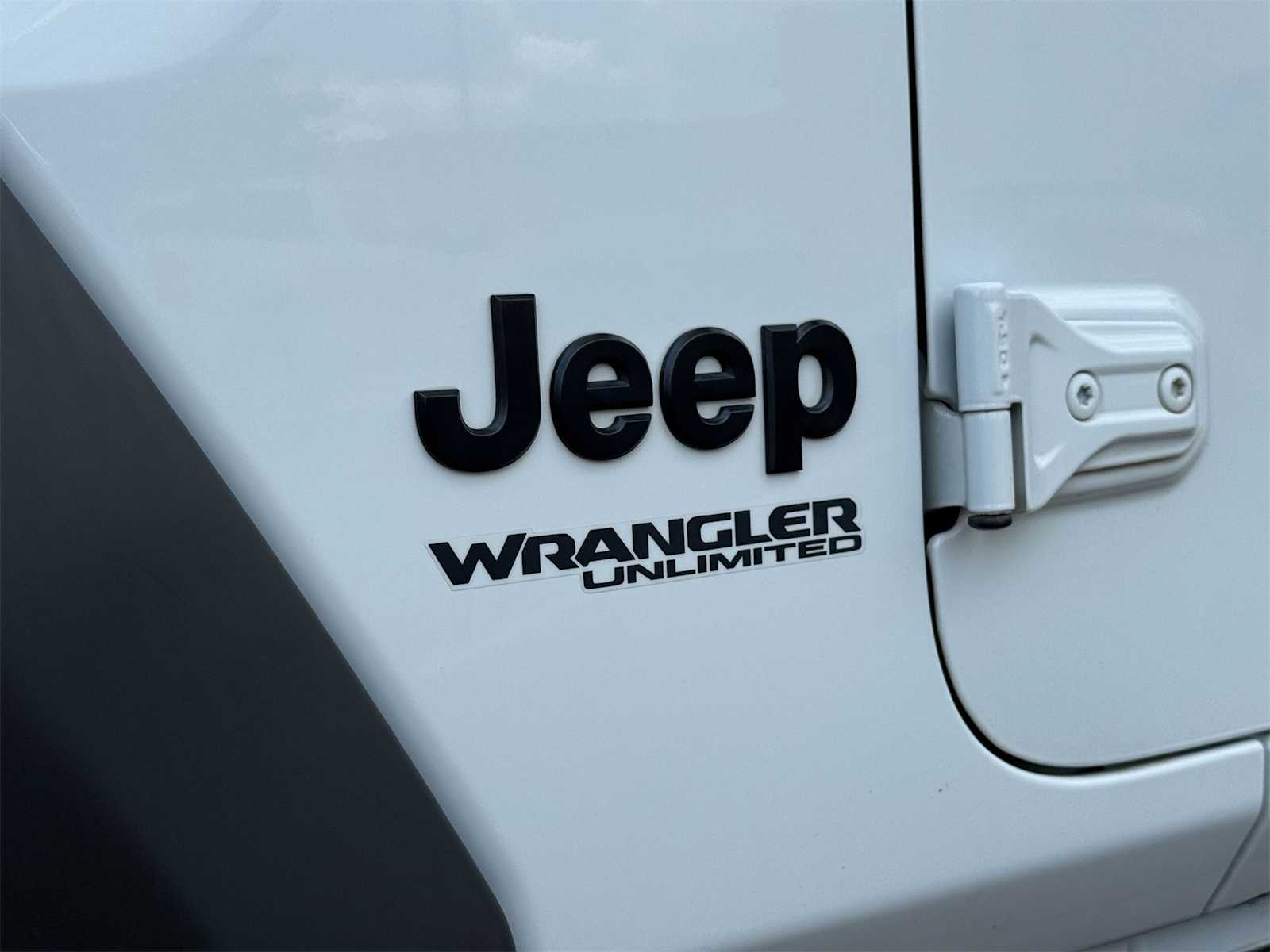 Thumbnail: 2019 Jeep Wrangler - 7