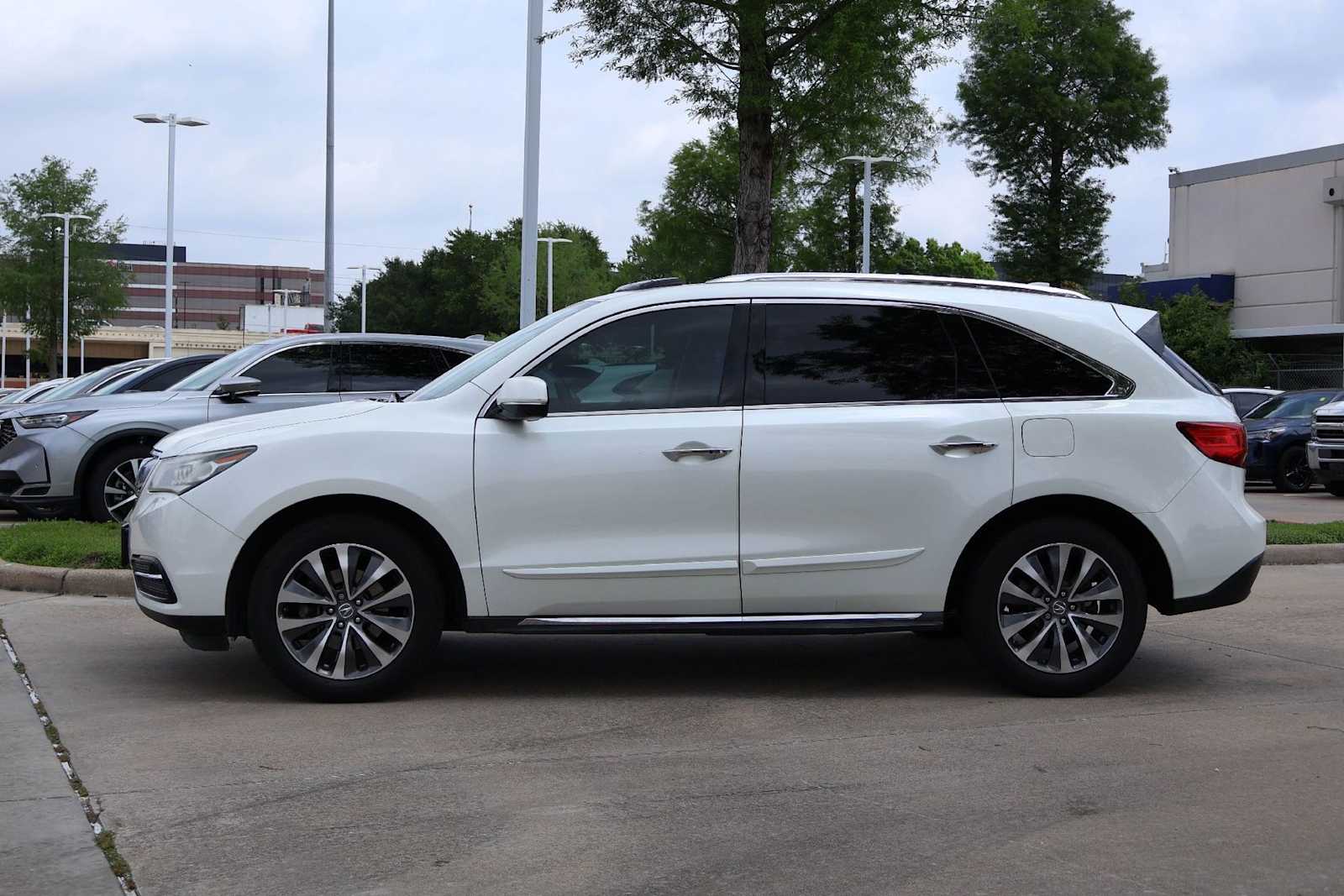 Thumbnail: 2015 Acura MDX - 3