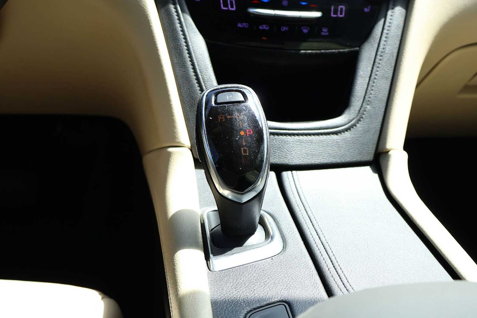 Thumbnail: 2018 Cadillac XT5 - 17