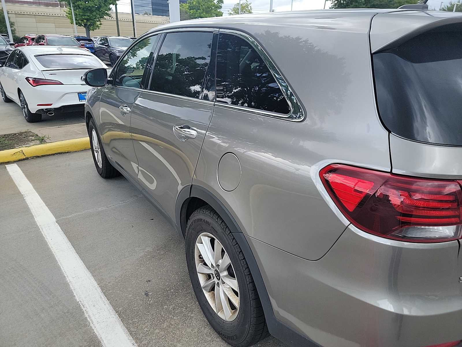 2019 Kia Sorento LX 7