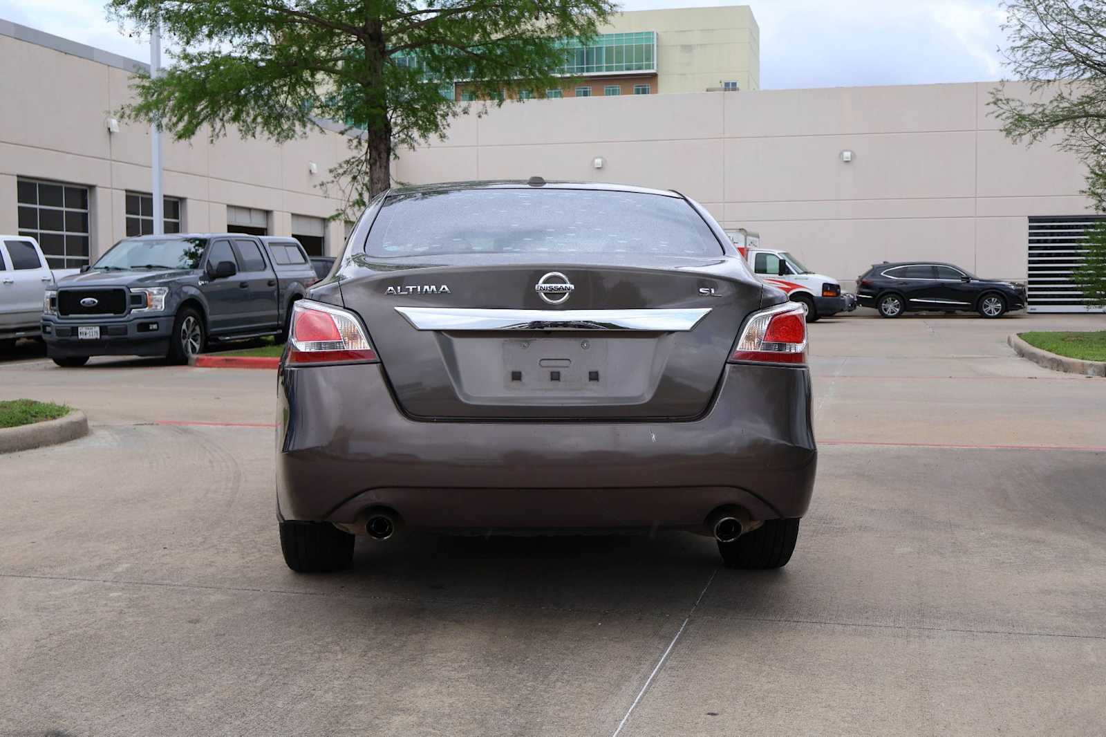 Thumbnail: 2015 Nissan Altima - 5
