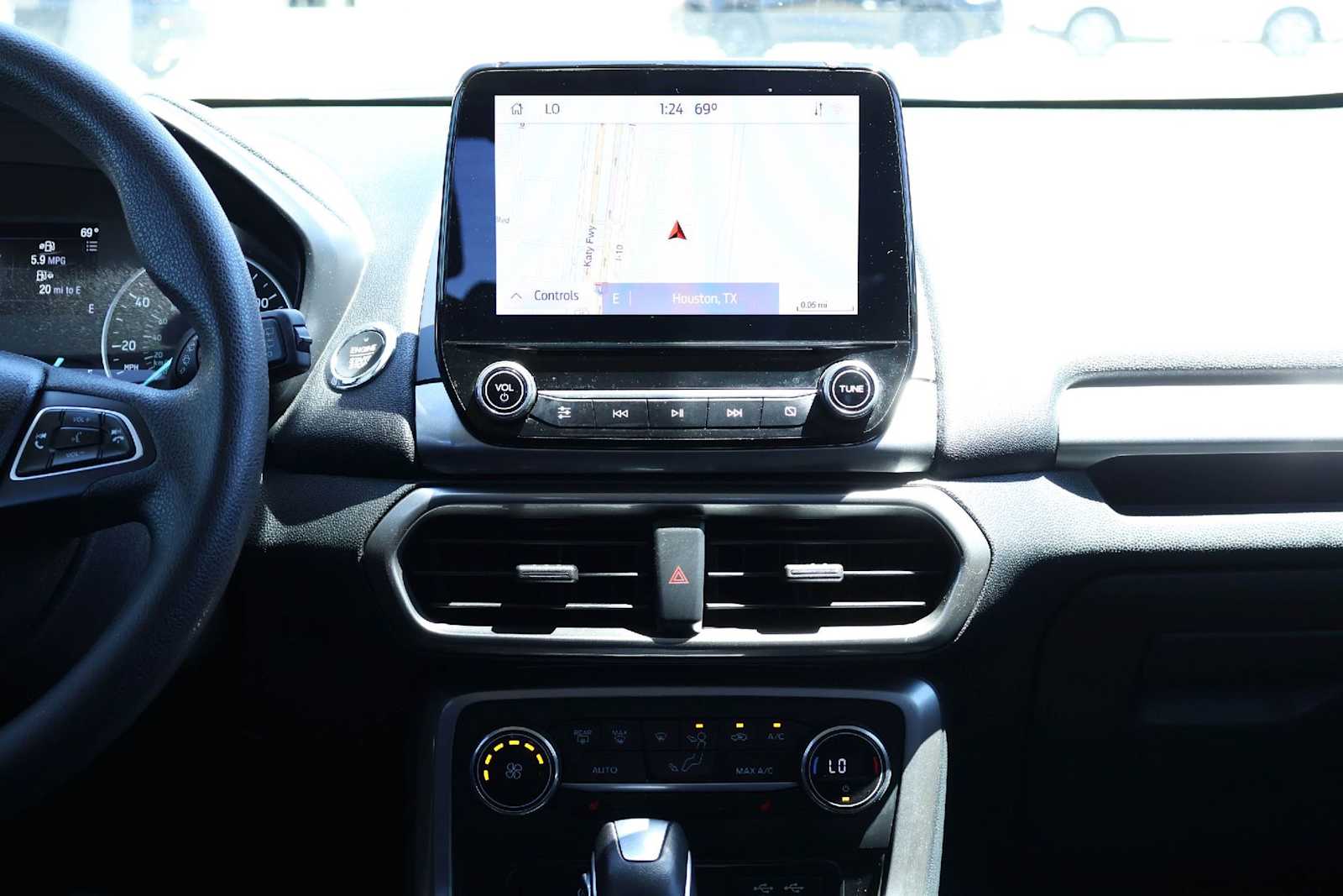 Thumbnail: 2021 Ford EcoSport - 16