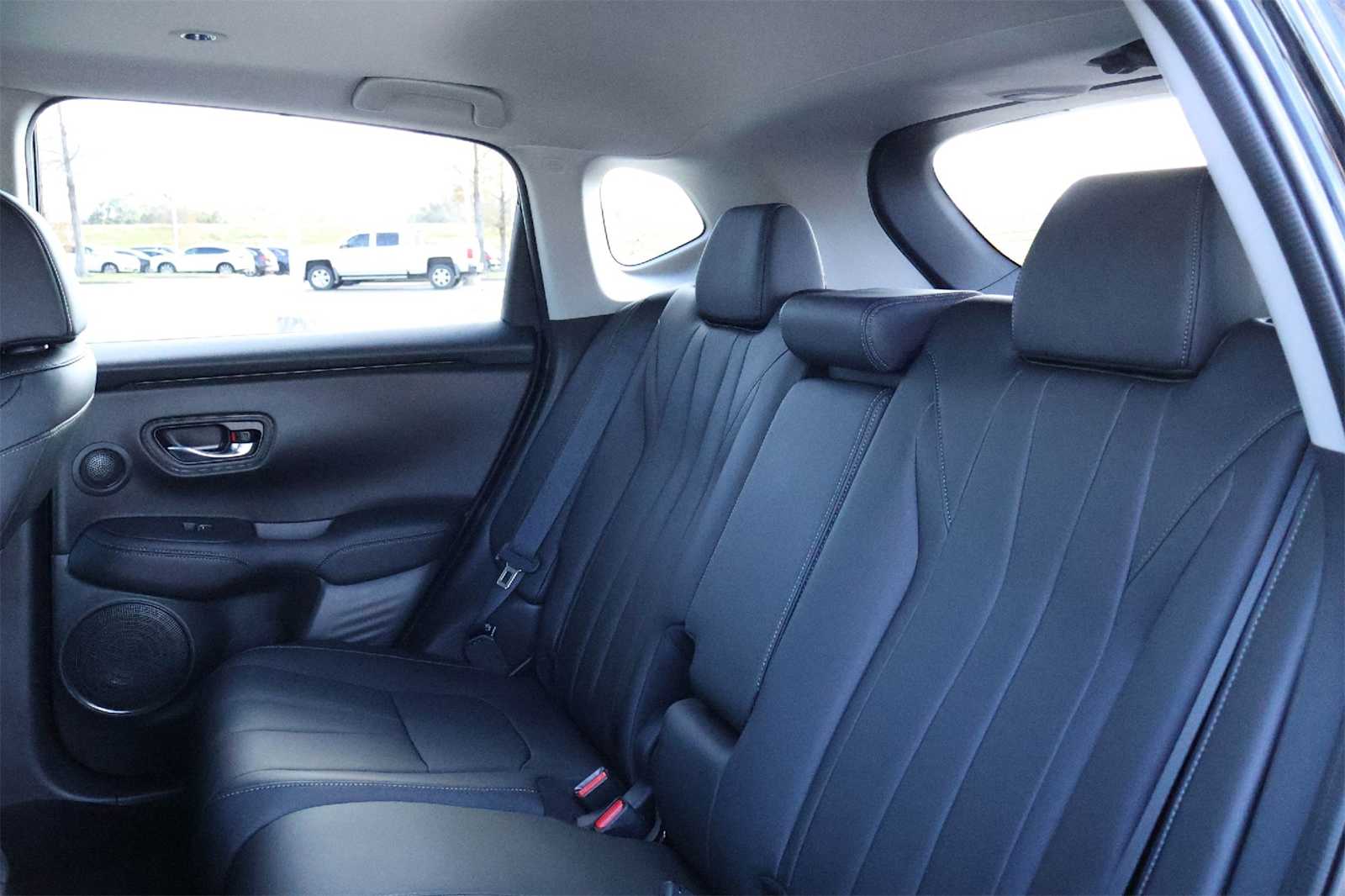 Thumbnail: 2025 Acura ADX - 13