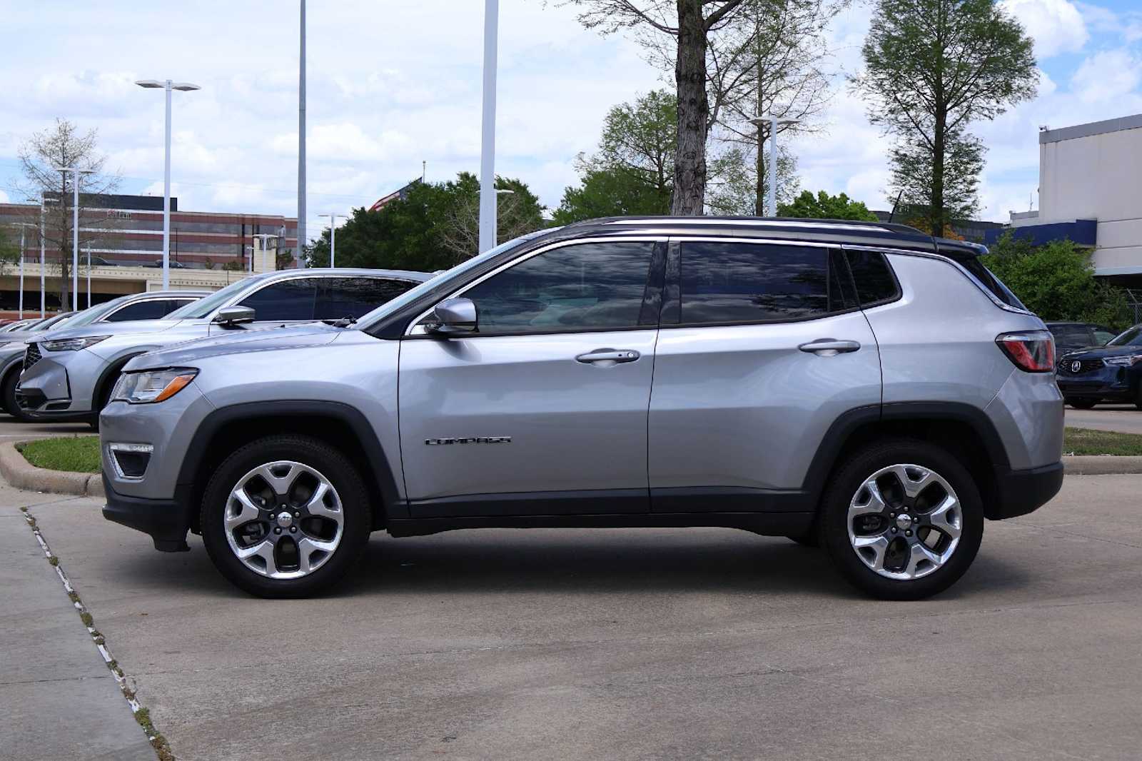Thumbnail: 2018 Jeep Compass - 3