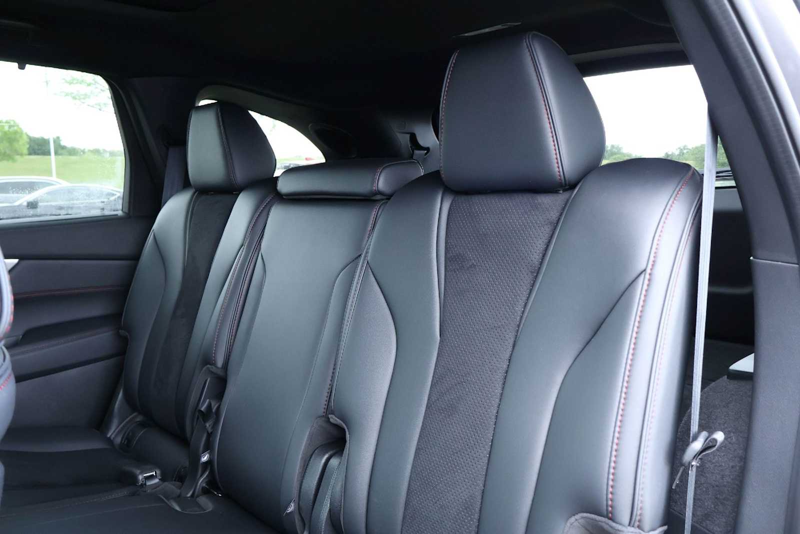 Thumbnail: 2023 Acura MDX - 13