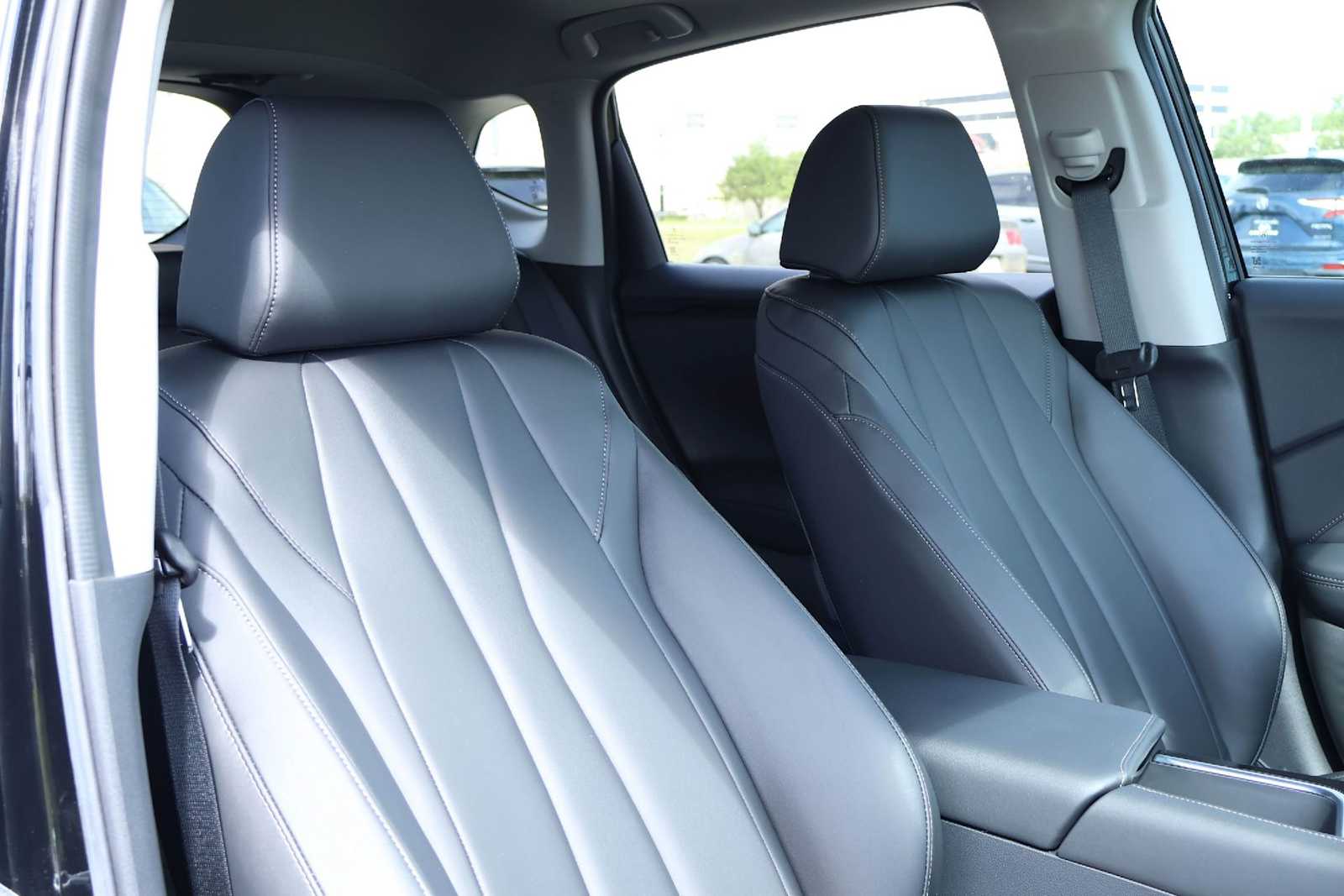 Thumbnail: 2025 Acura ADX - 14