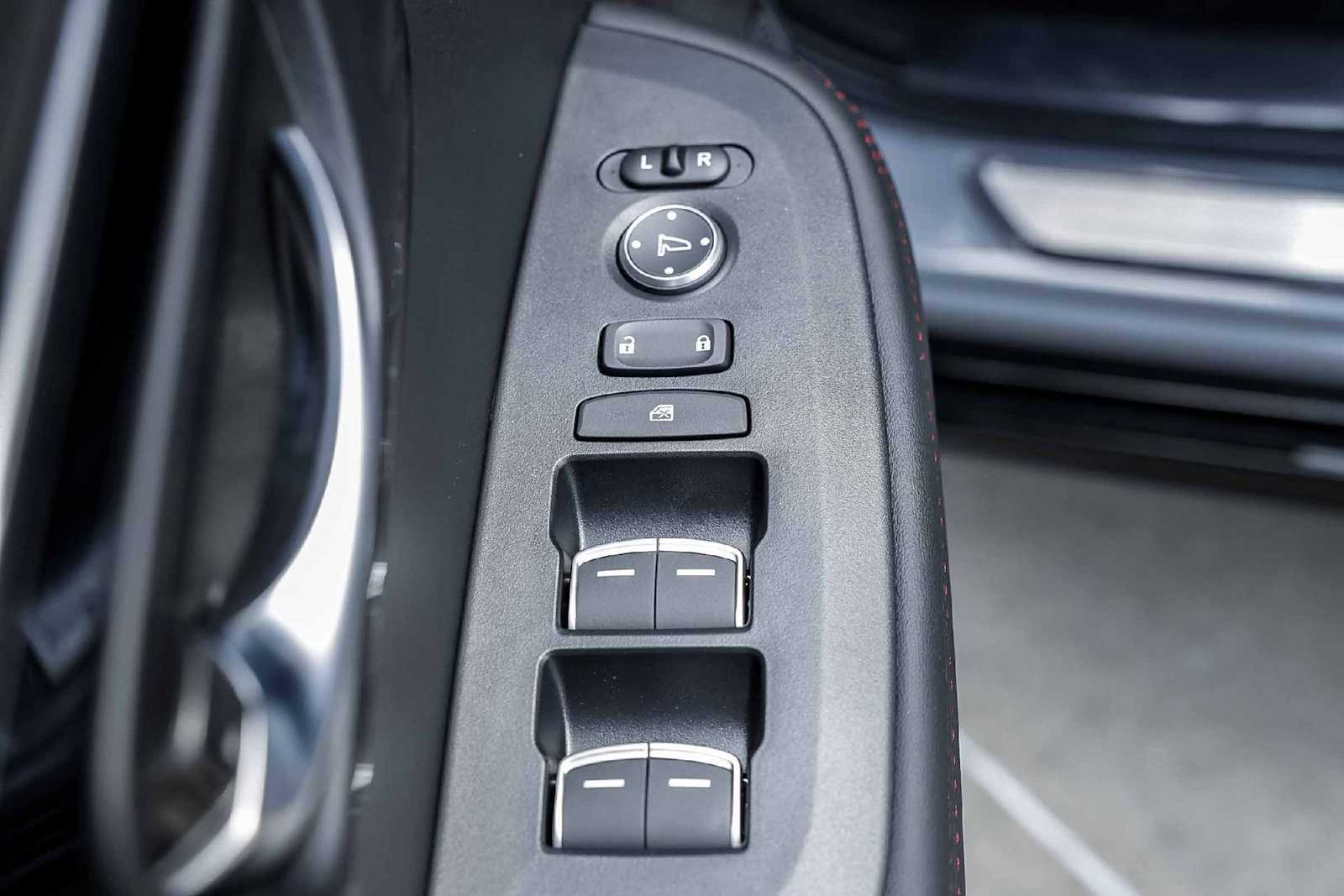 Thumbnail: 2025 Acura ADX - 27