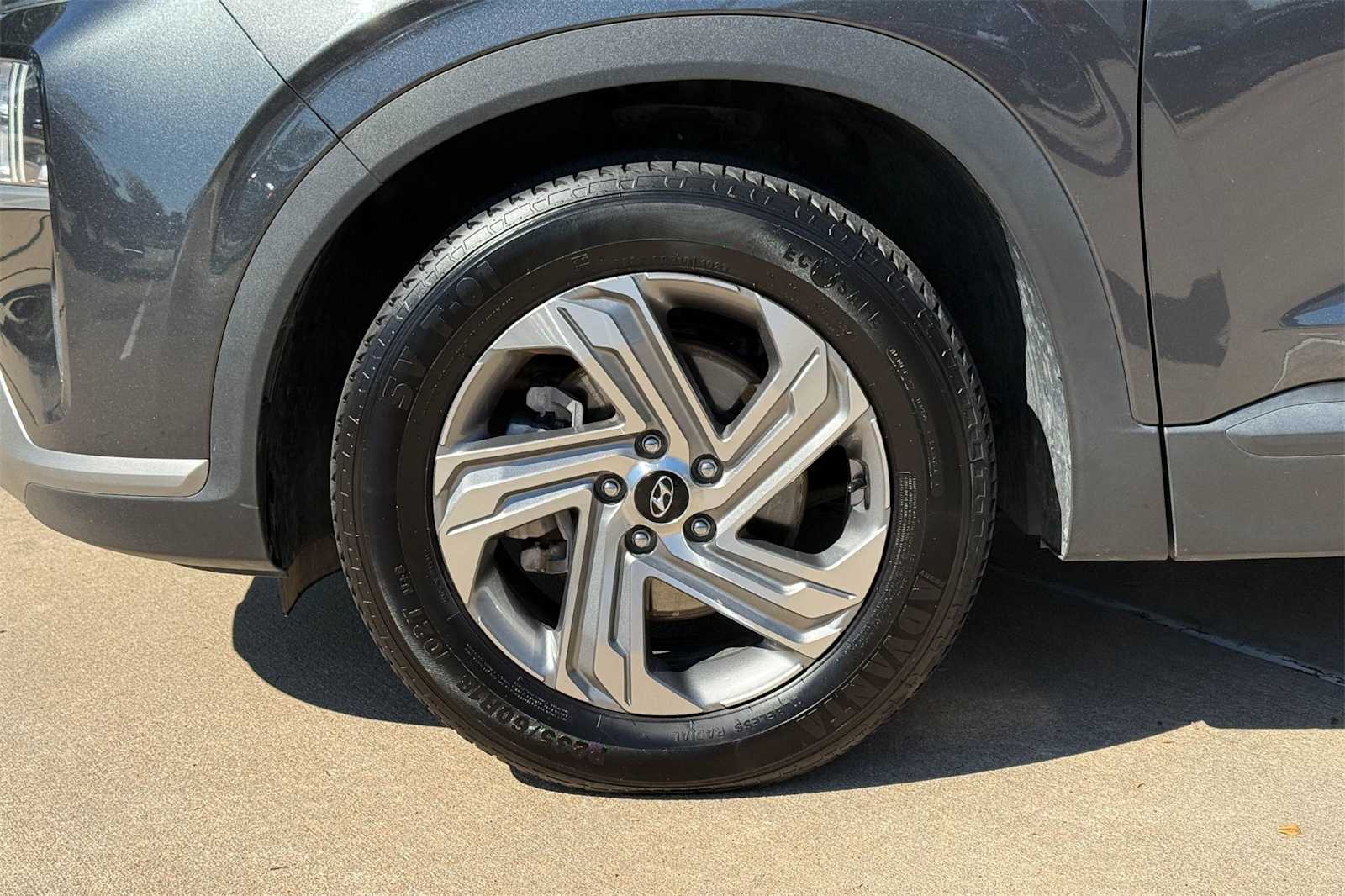 Thumbnail: 2023 Hyundai Santa Fe - 8