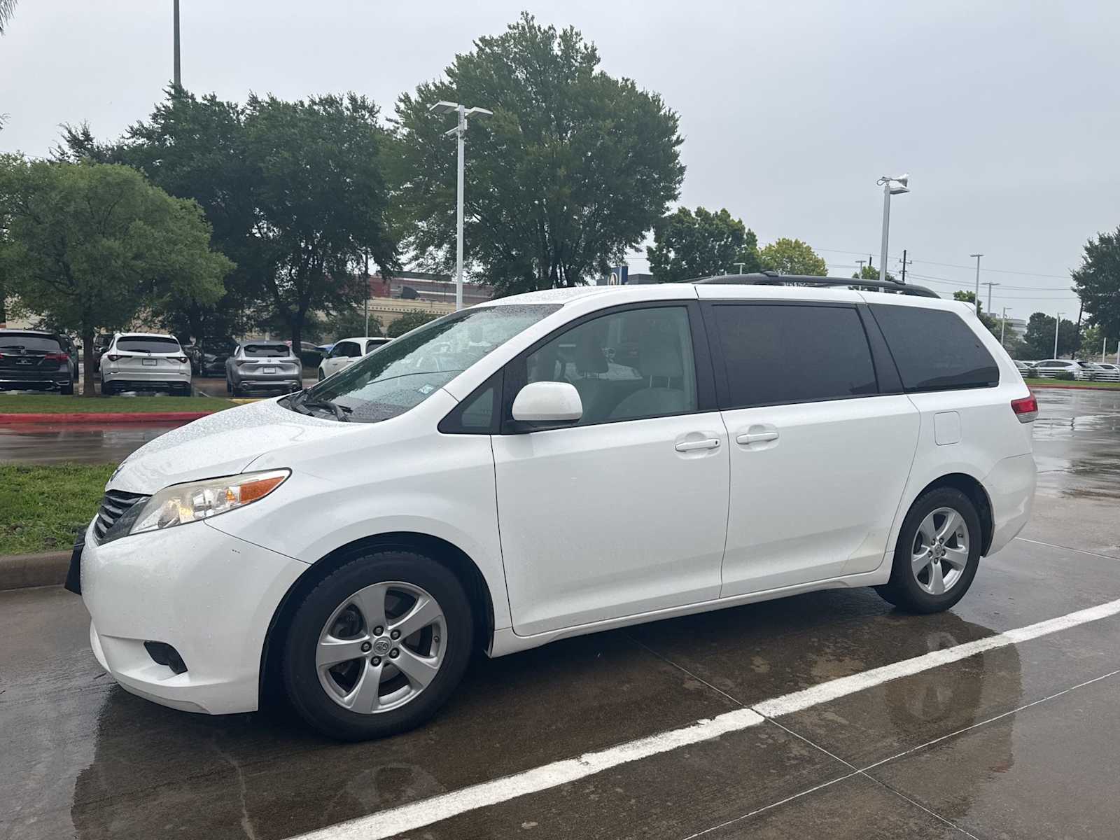 2014 Toyota Sienna LE -
                  Katy, TX