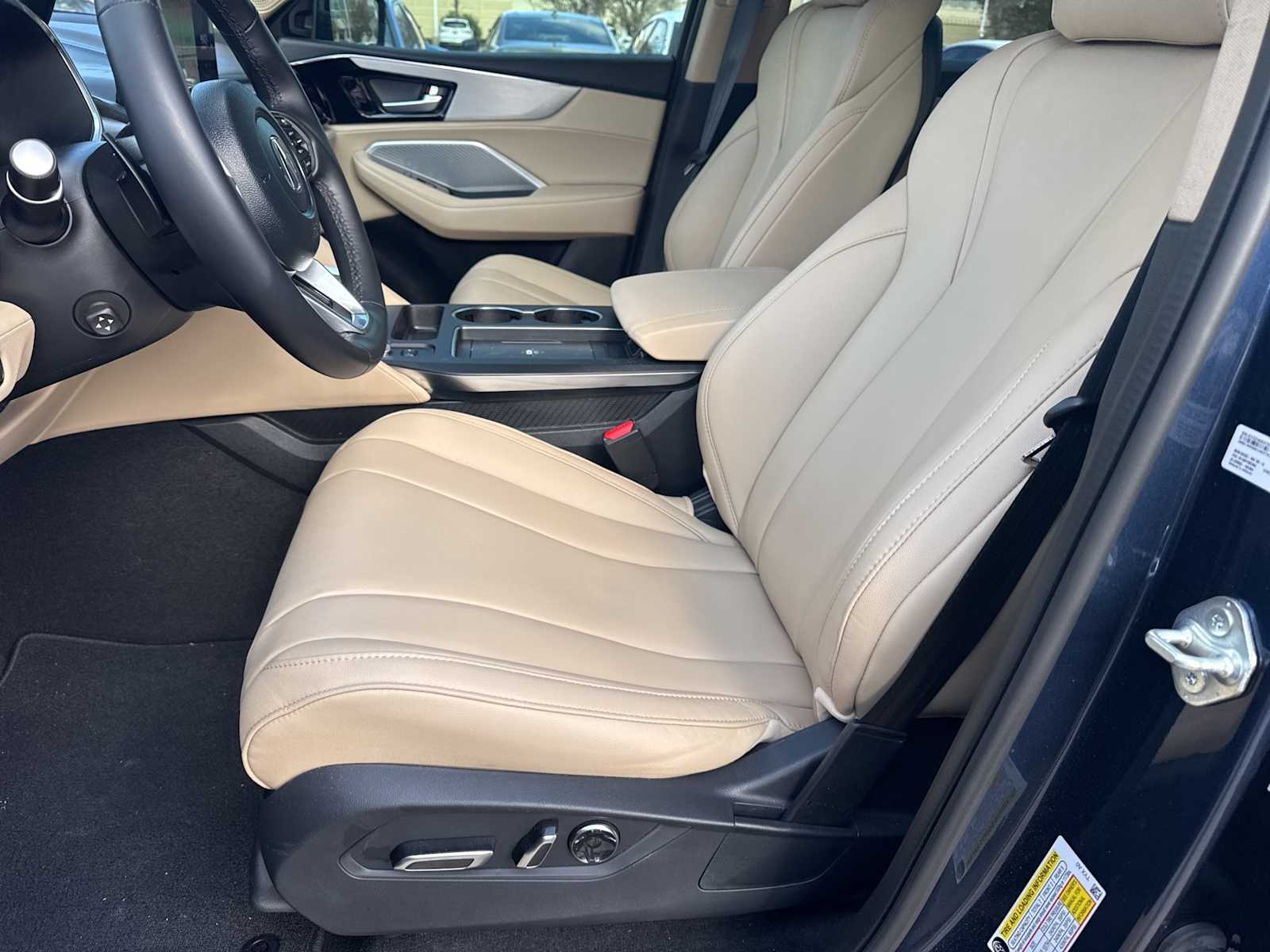 Thumbnail: 2025 Acura MDX - 6