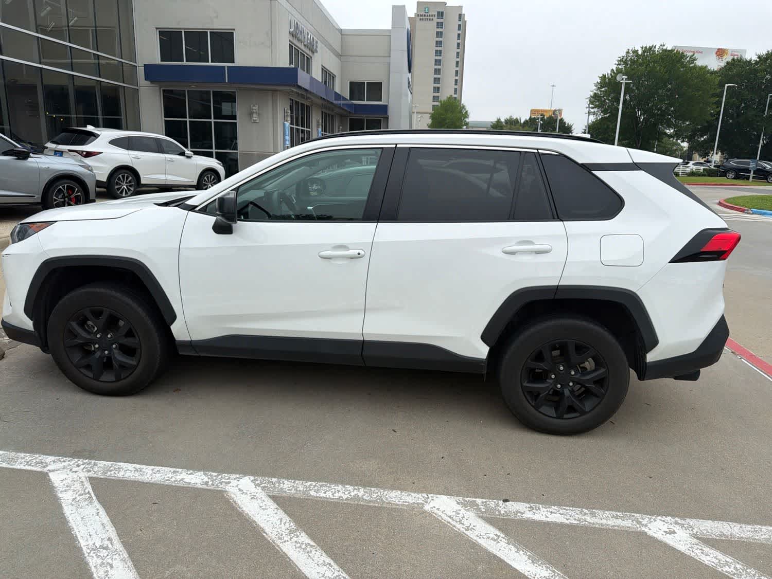 Thumbnail: 2021 Toyota RAV4 - 7