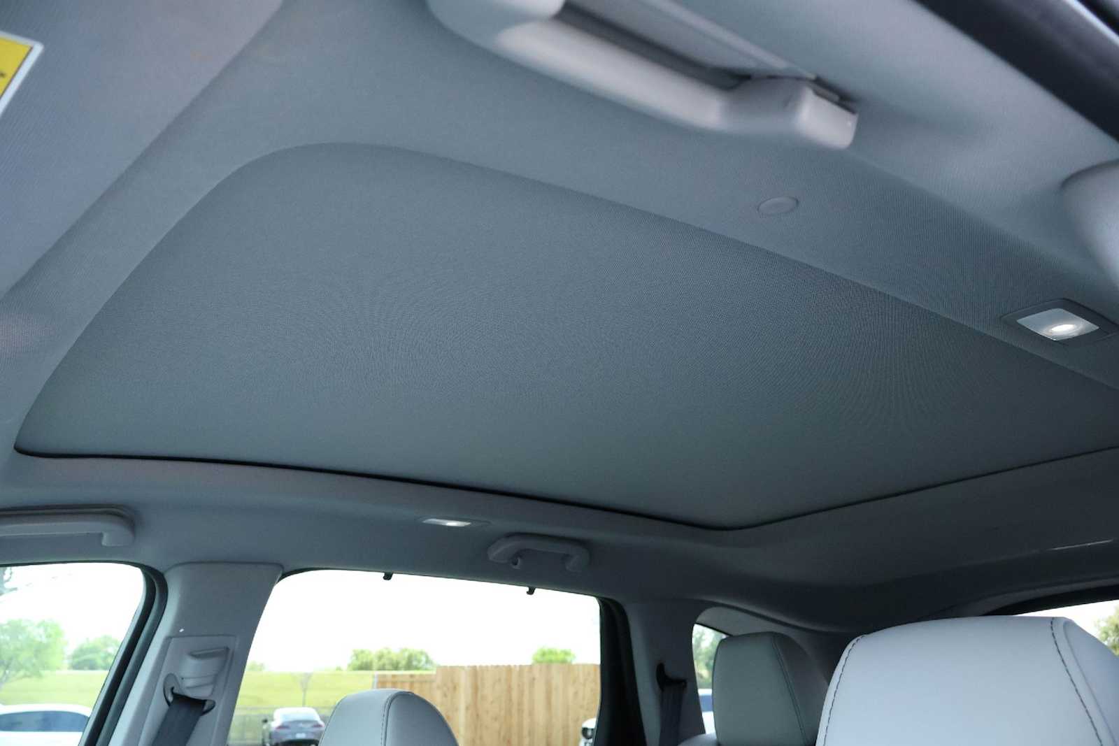 Thumbnail: 2023 Acura MDX - 28