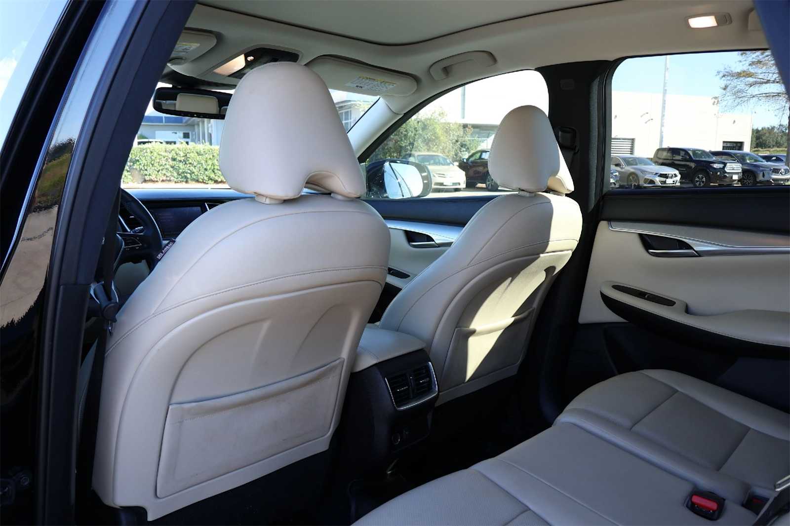 Thumbnail: 2021 INFINITI QX50 - 11