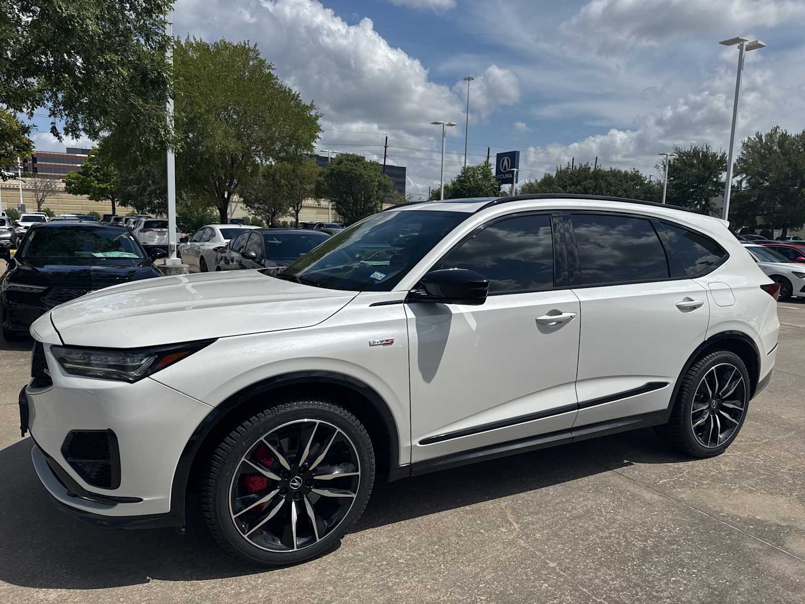 Thumbnail: 2022 Acura MDX - 1