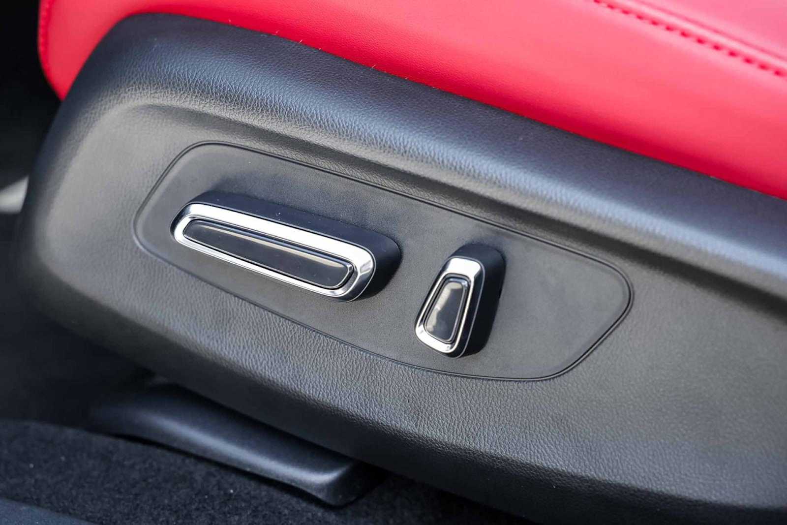 Thumbnail: 2025 Acura ADX - 25