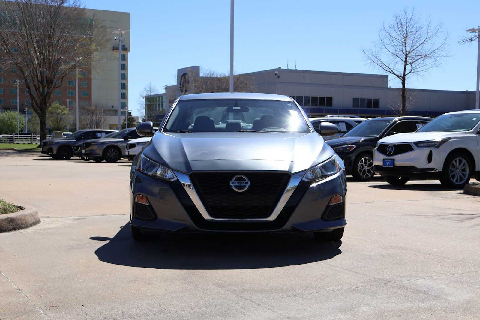 Thumbnail: 2020 Nissan Altima - 6