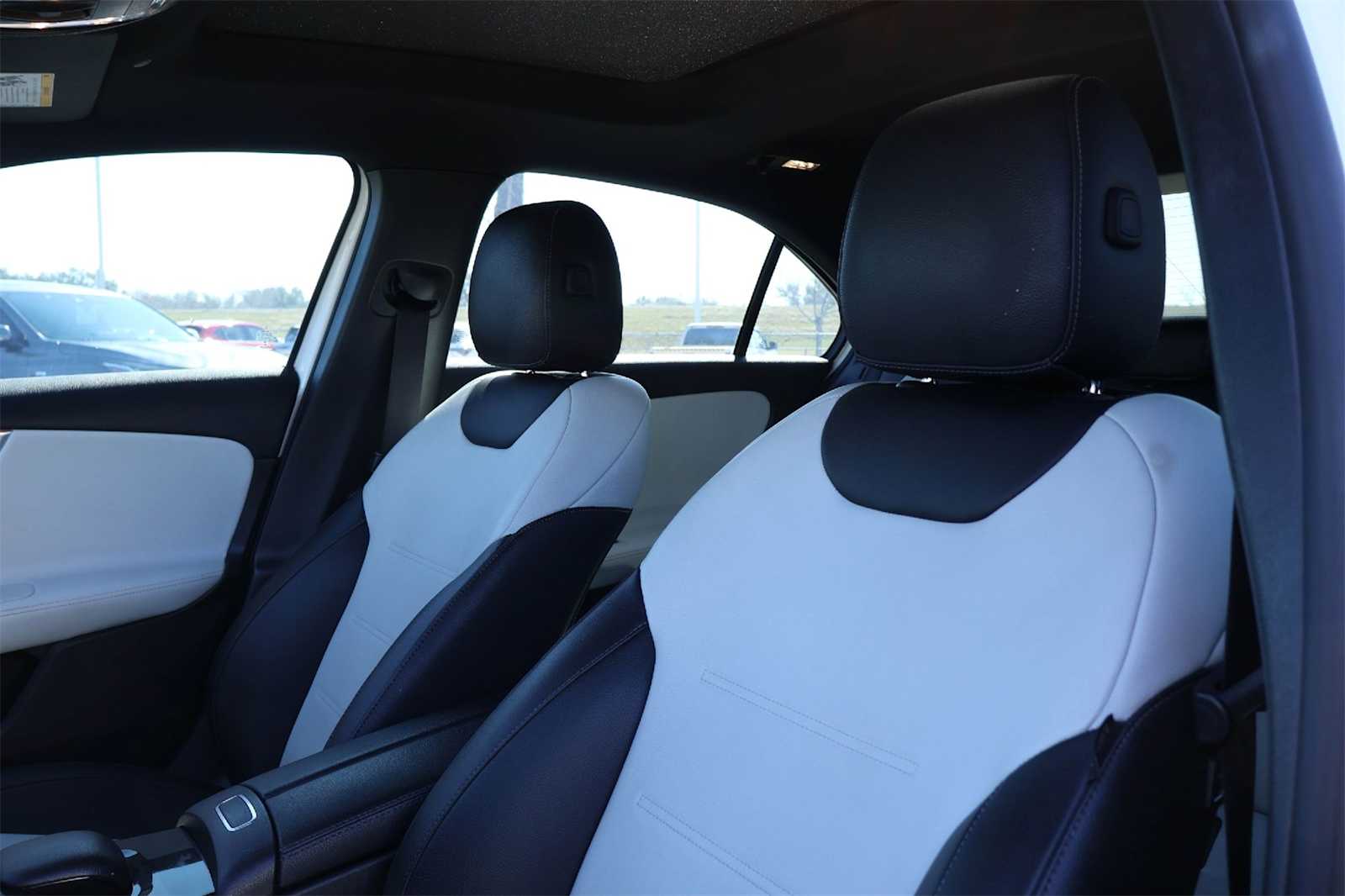 Thumbnail: 2022 Mercedes-Benz A-Class - 11