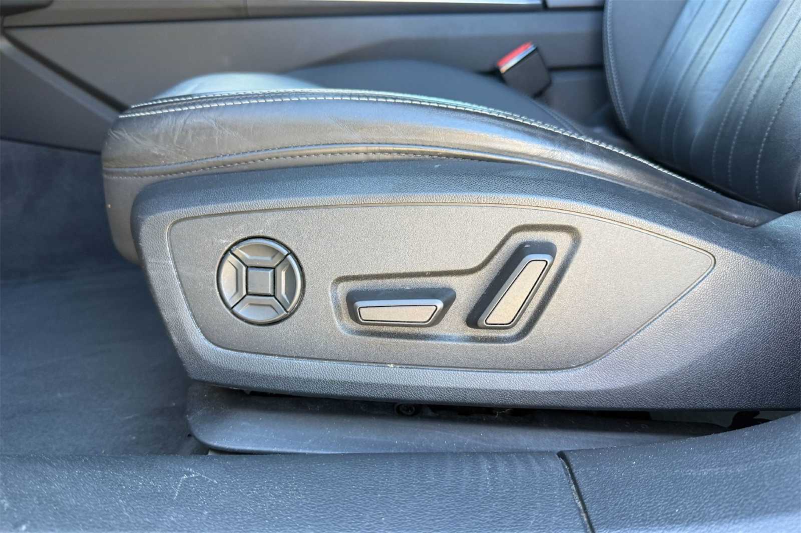 Thumbnail: 2023 Audi A6 - 24