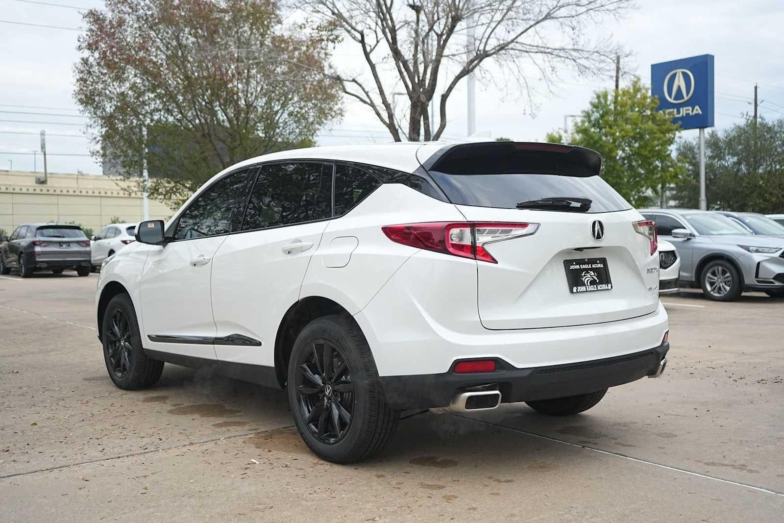 Thumbnail: 2026 Acura RDX - 4