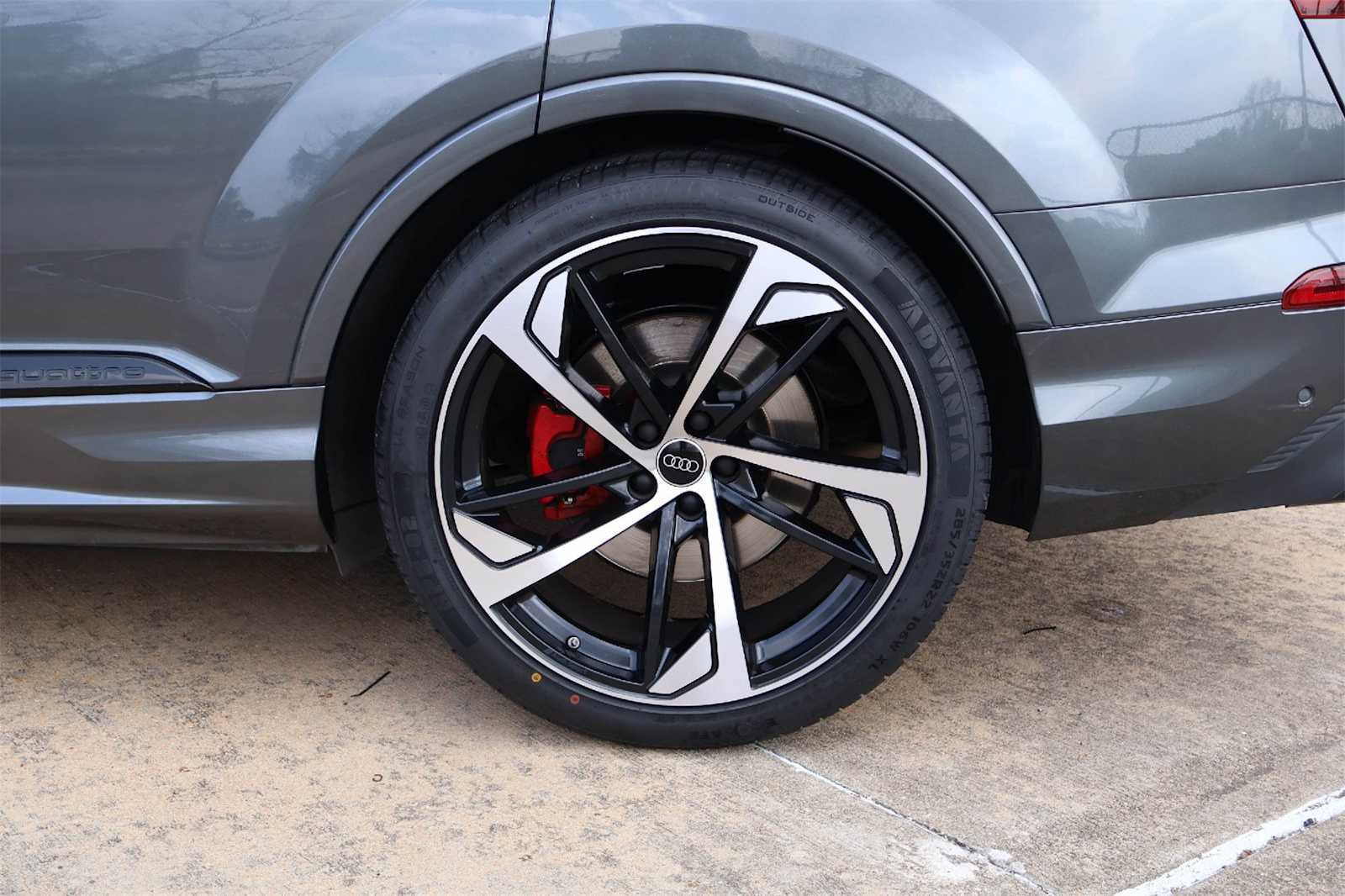 Thumbnail: 2024 Audi SQ7 - 8