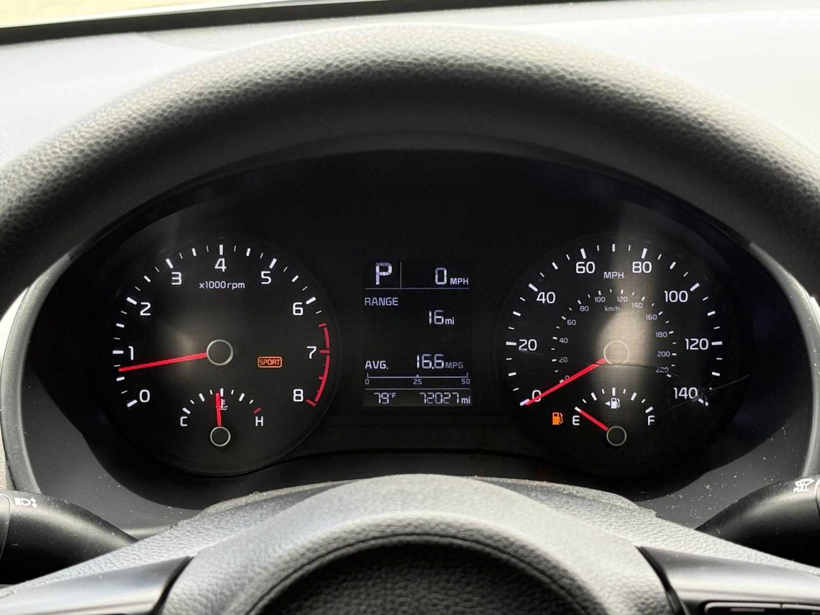 Thumbnail: 2020 Kia Rio - 18