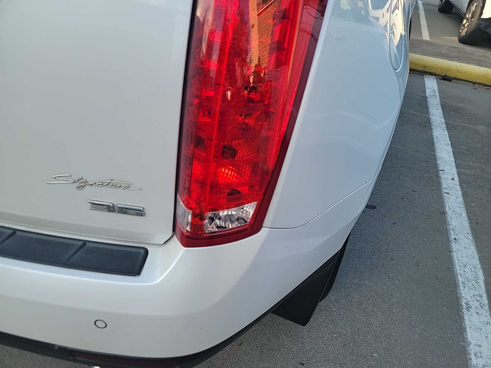 Thumbnail: 2015 Cadillac SRX - 6