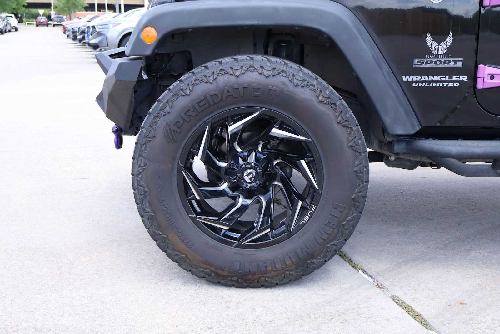 Thumbnail: 2016 Jeep Wrangler - 8