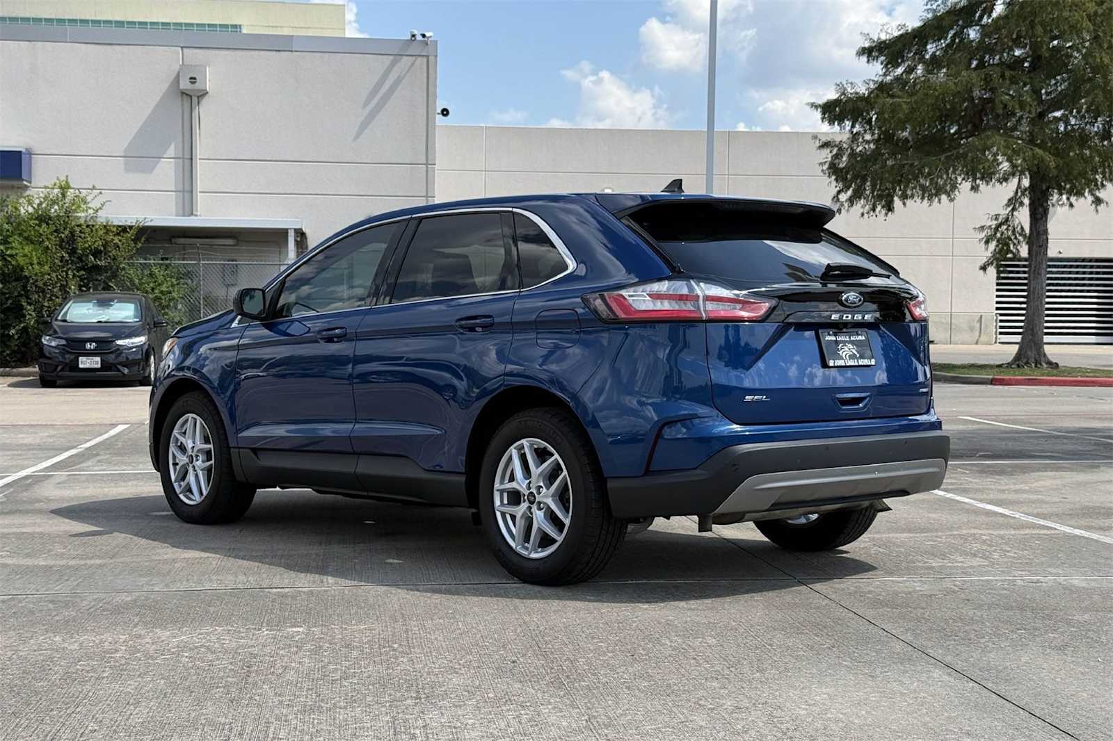 Thumbnail: 2023 Ford Edge - 4