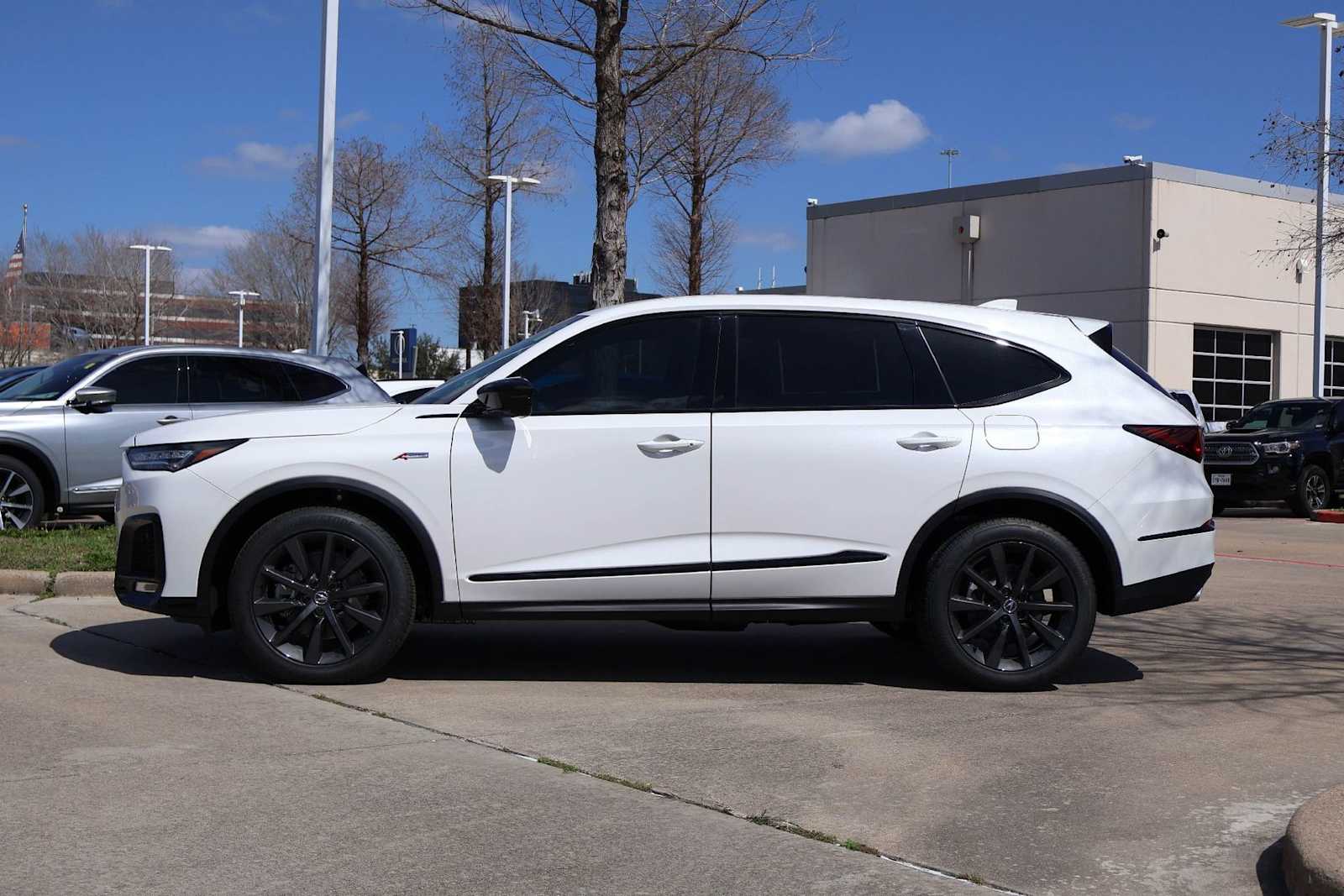 Thumbnail: 2026 Acura MDX - 3