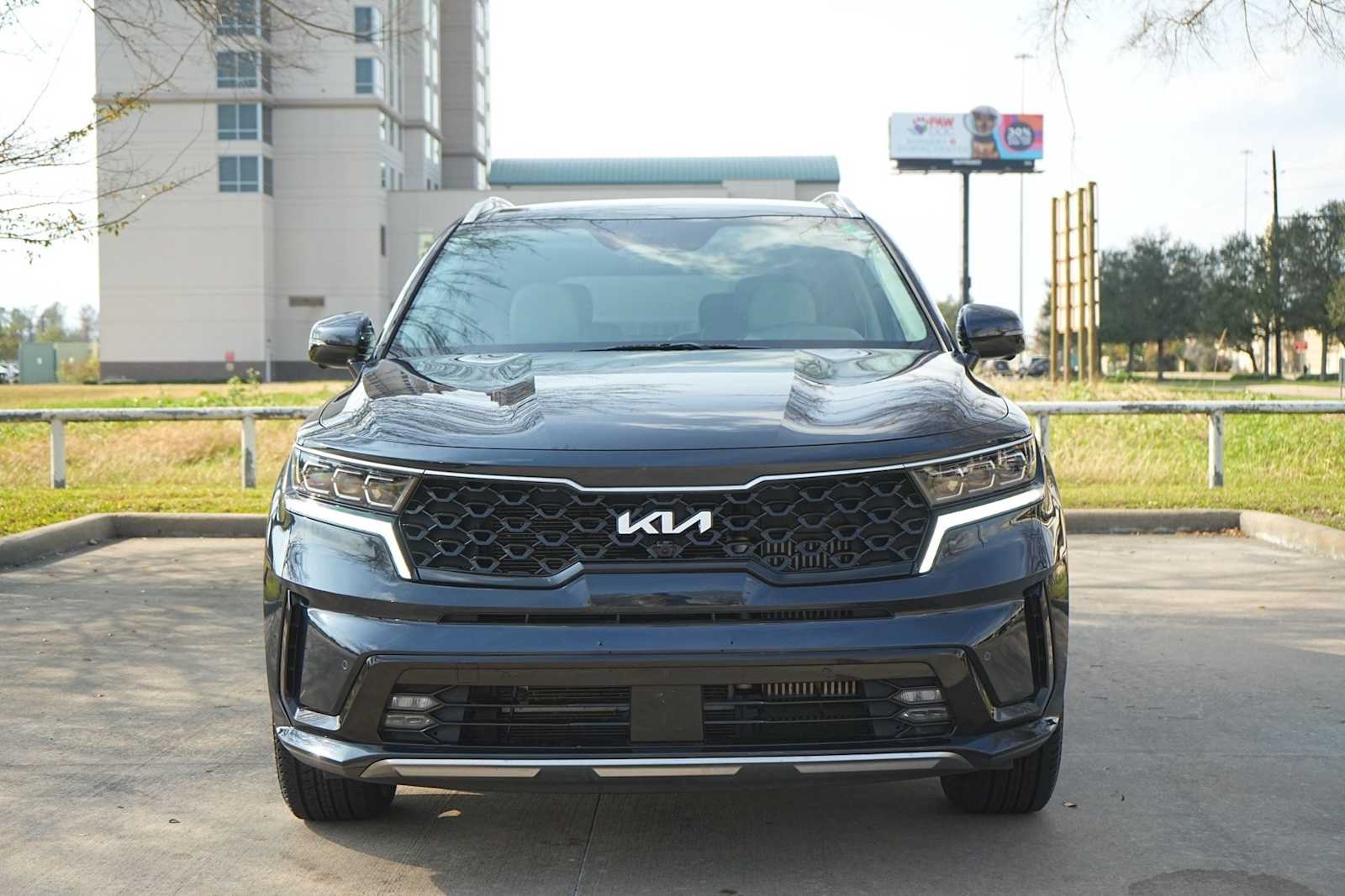 Thumbnail: 2023 Kia Sorento - 6