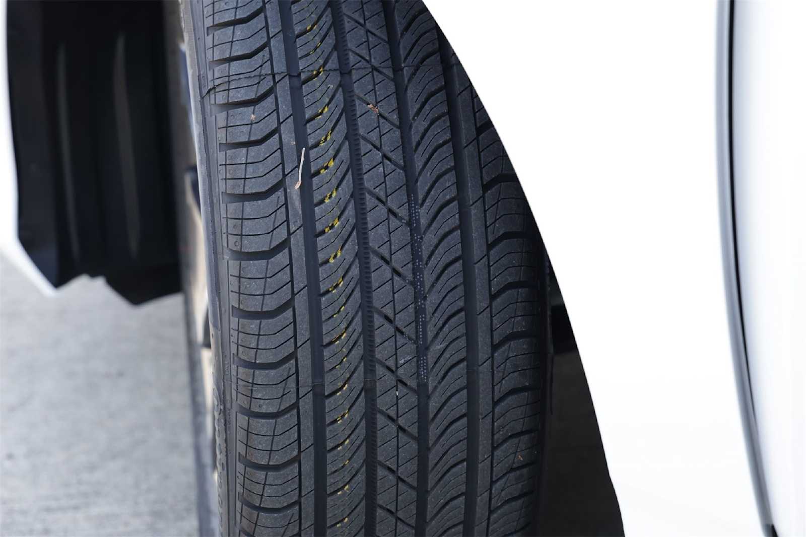 Thumbnail: 2025 Acura Integra - 30