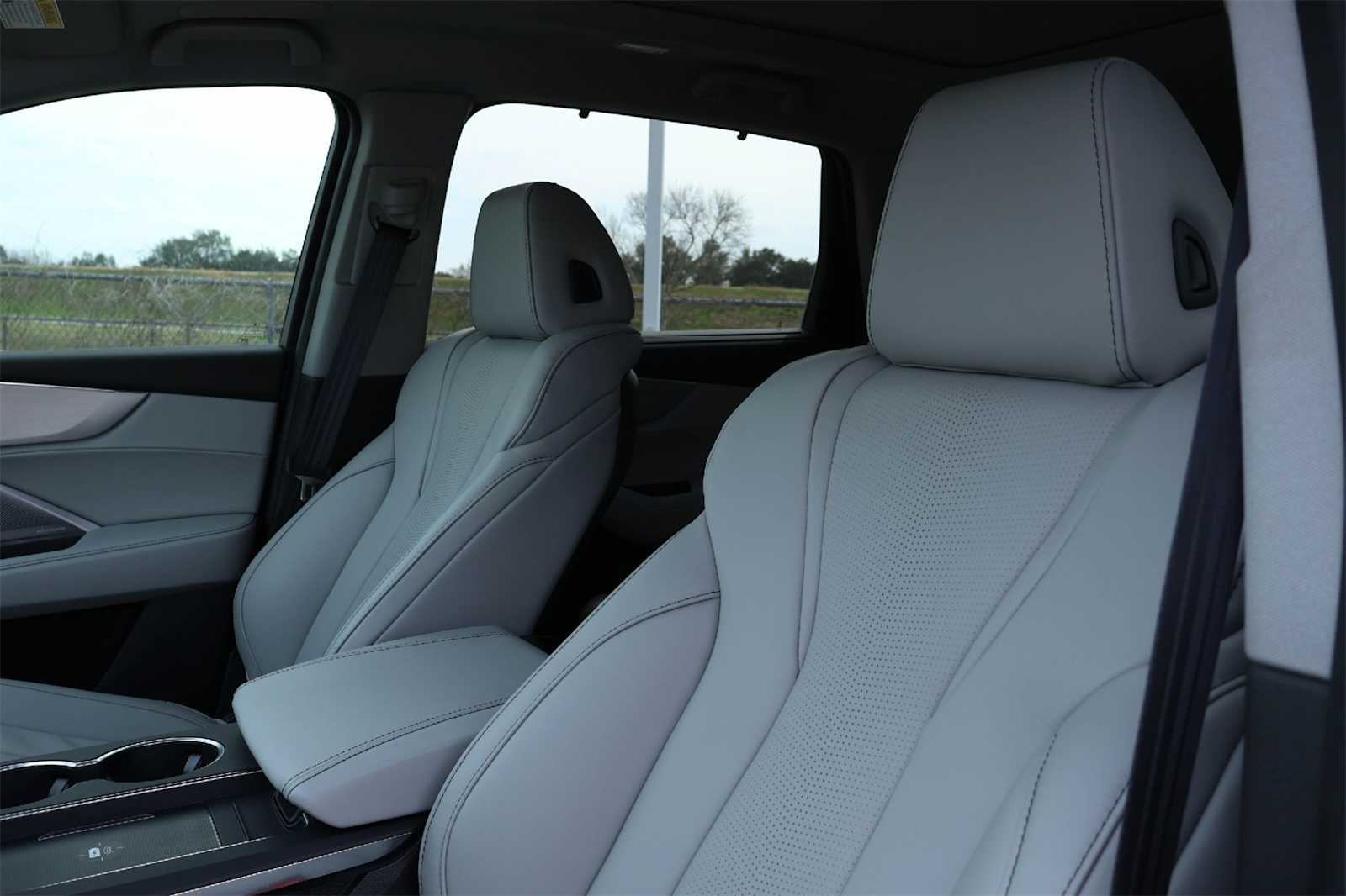 Thumbnail: 2026 Acura MDX - 11