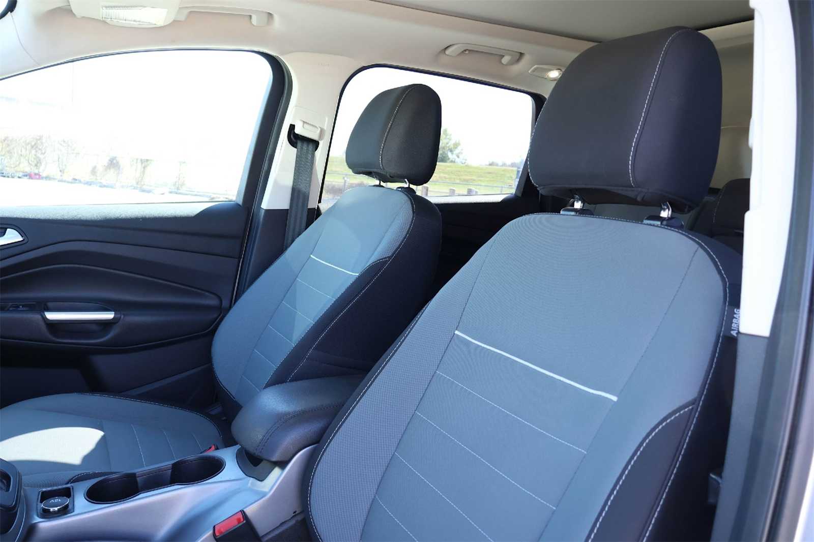 Thumbnail: 2015 Ford Escape - 11