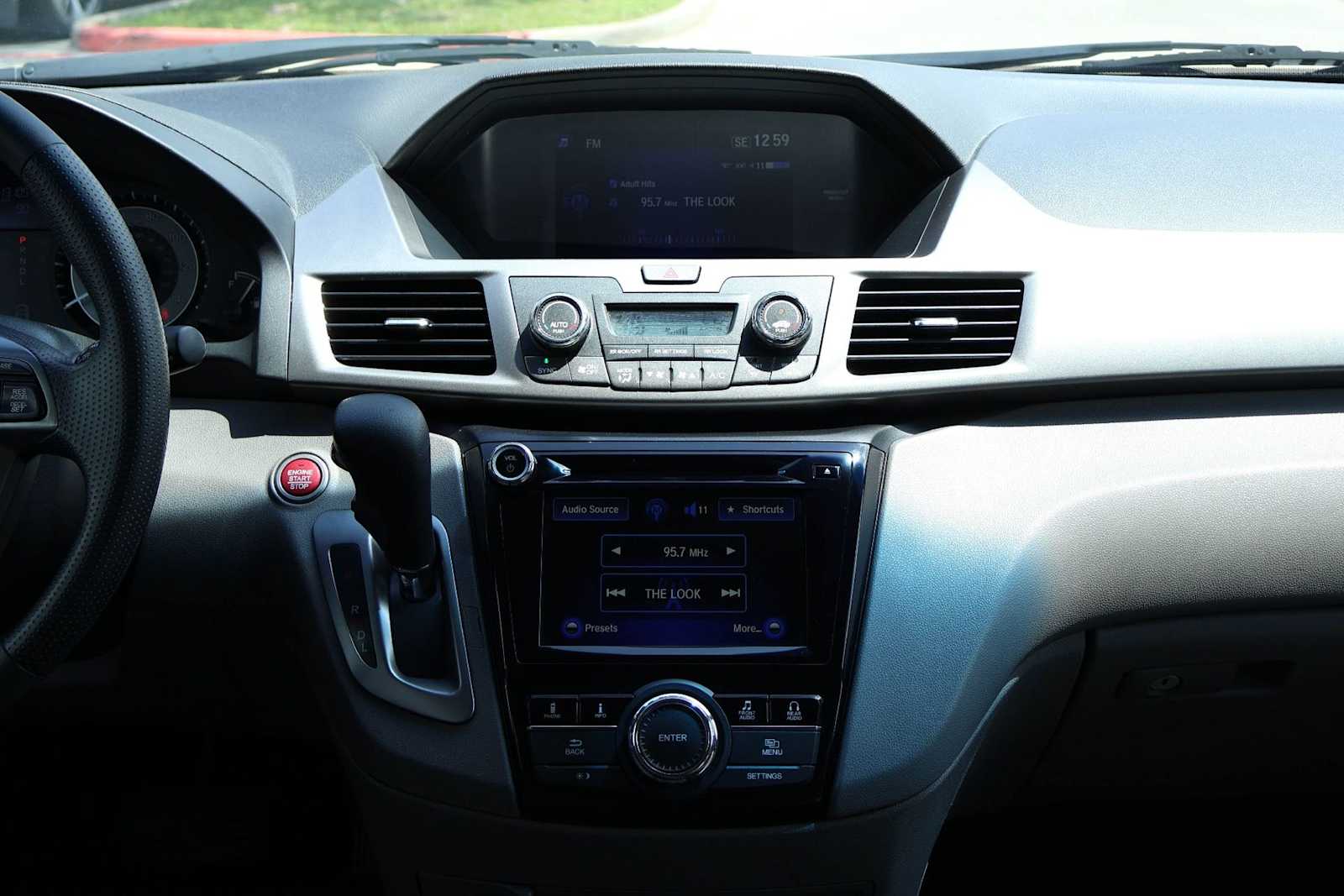 Thumbnail: 2016 Honda Odyssey - 16