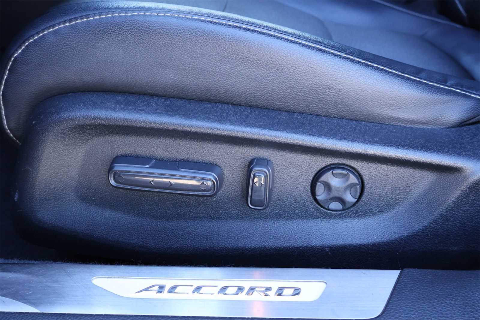 Thumbnail: 2018 Honda Accord - 24