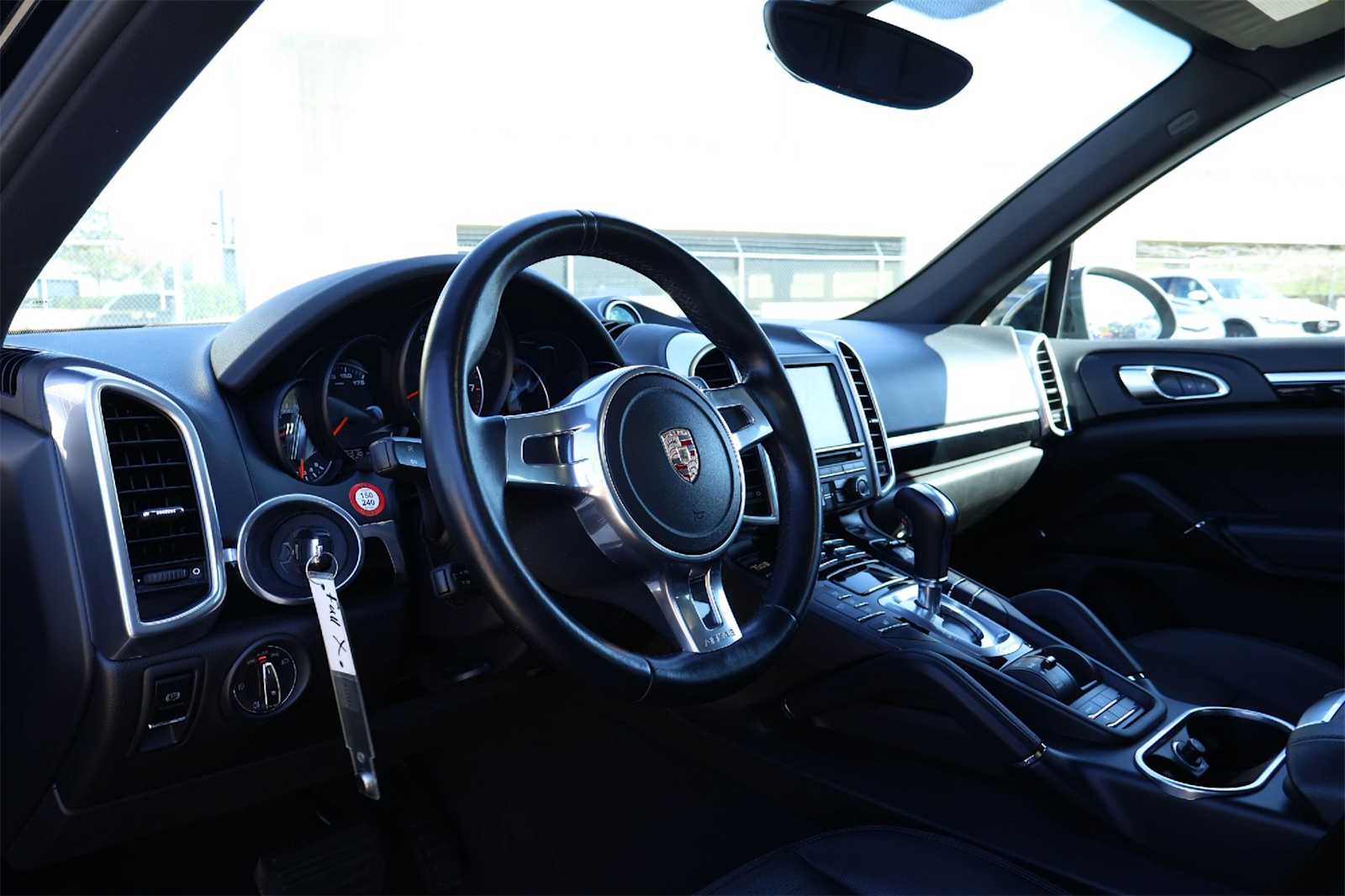 Thumbnail: 2014 Porsche Cayenne - 2