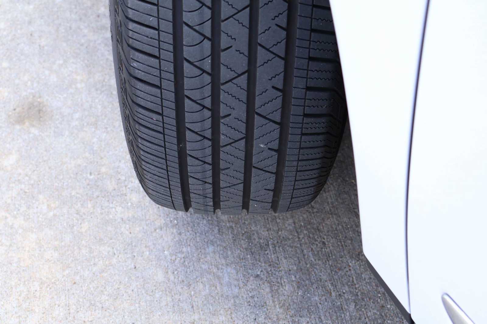 Thumbnail: 2025 Acura RDX - 30