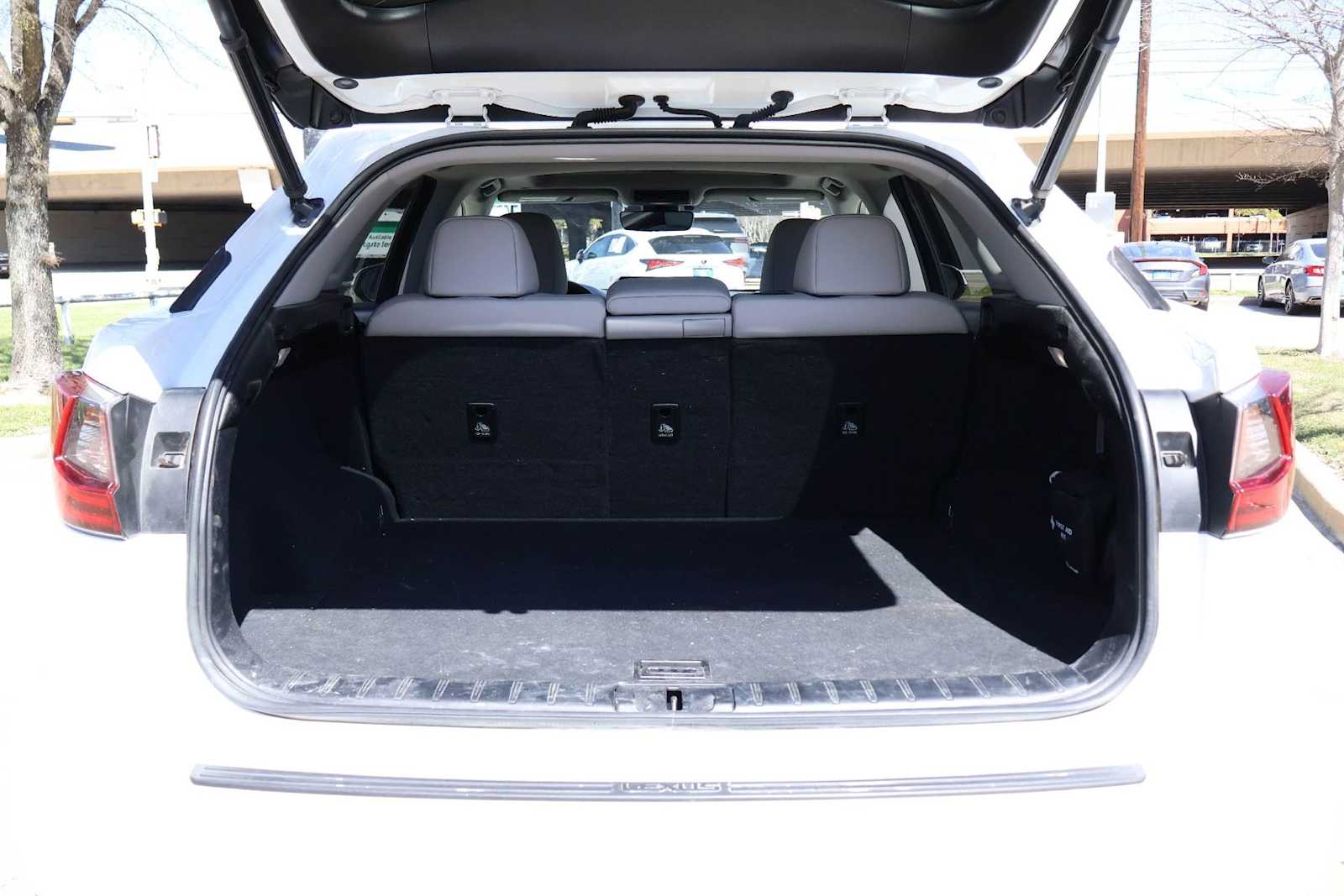 Thumbnail: 2020 Lexus RX - 18