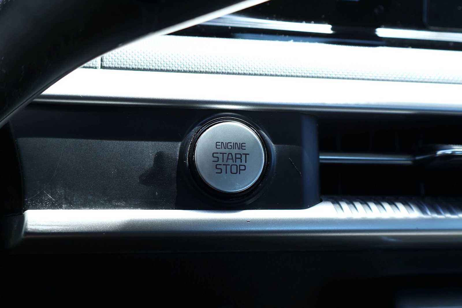 Thumbnail: 2023 Kia K5 - 25