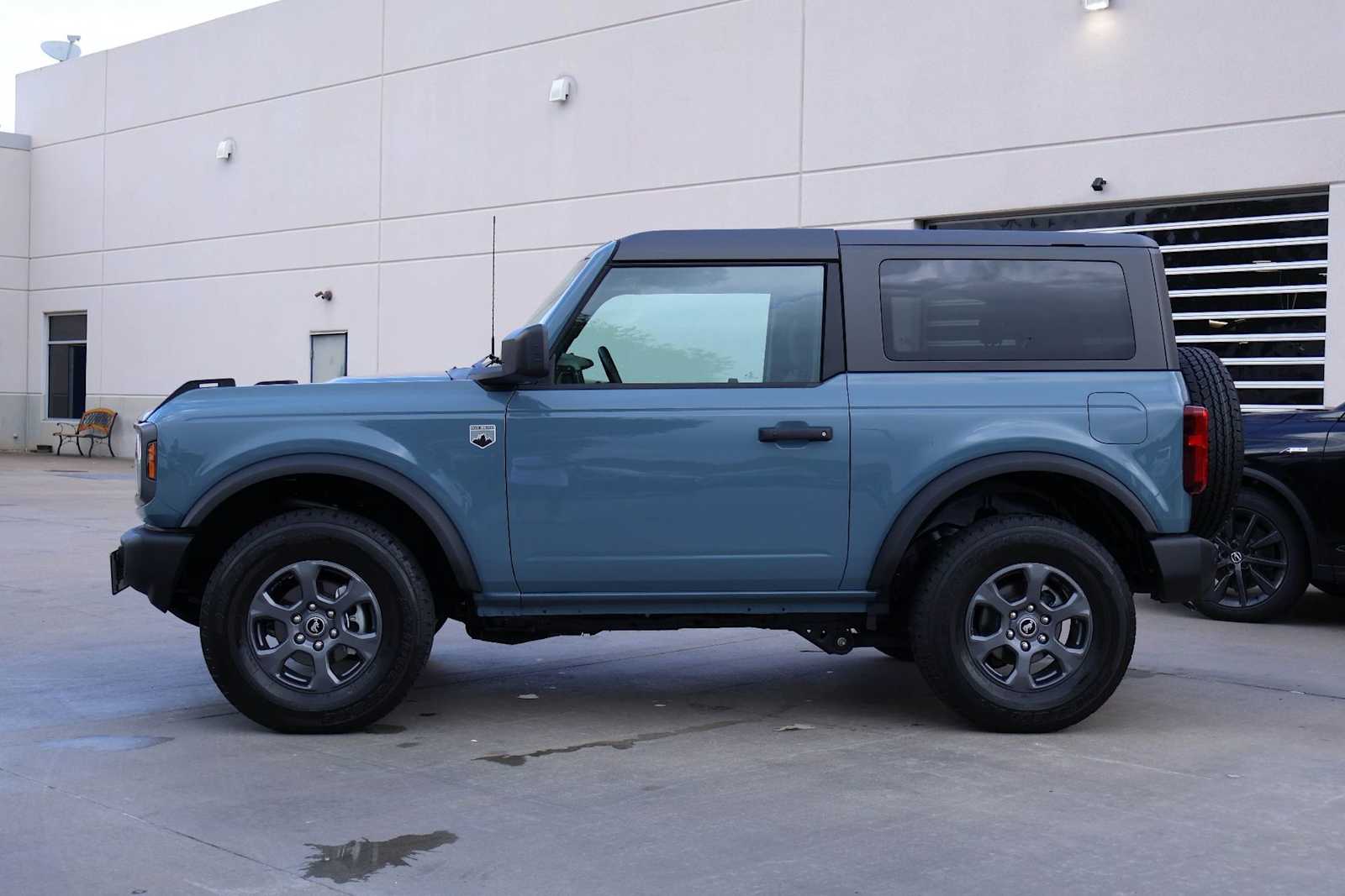 Thumbnail: 2023 Ford Bronco - 3