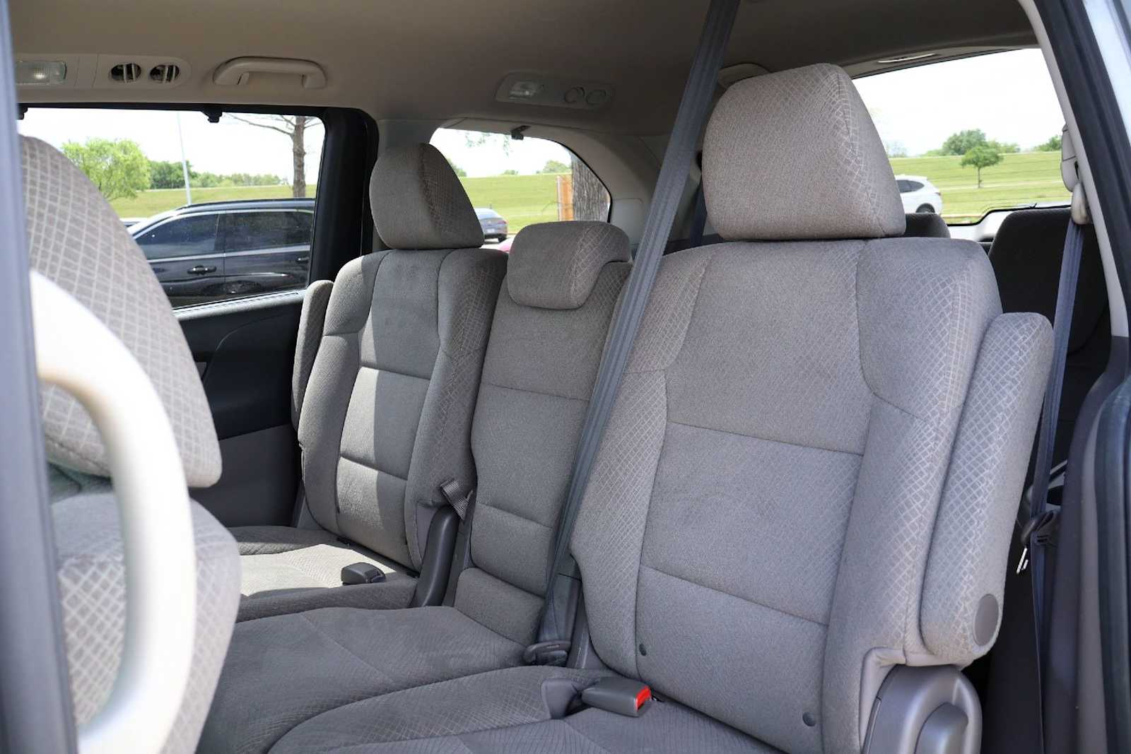 Thumbnail: 2016 Honda Odyssey - 13