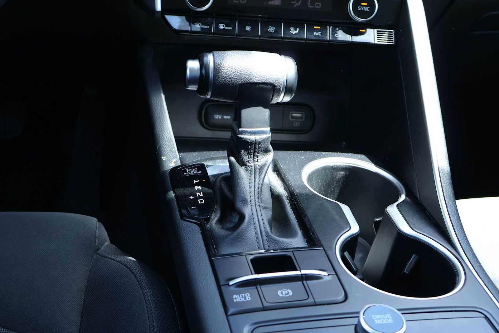 Thumbnail: 2023 Kia K5 - 17