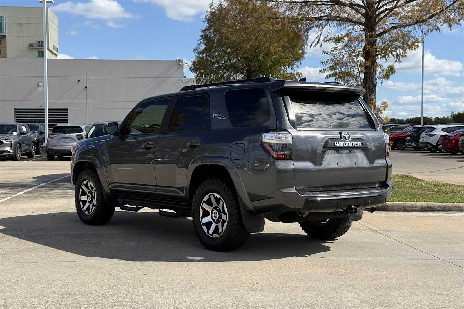 Thumbnail: 2020 Toyota 4Runner - 4