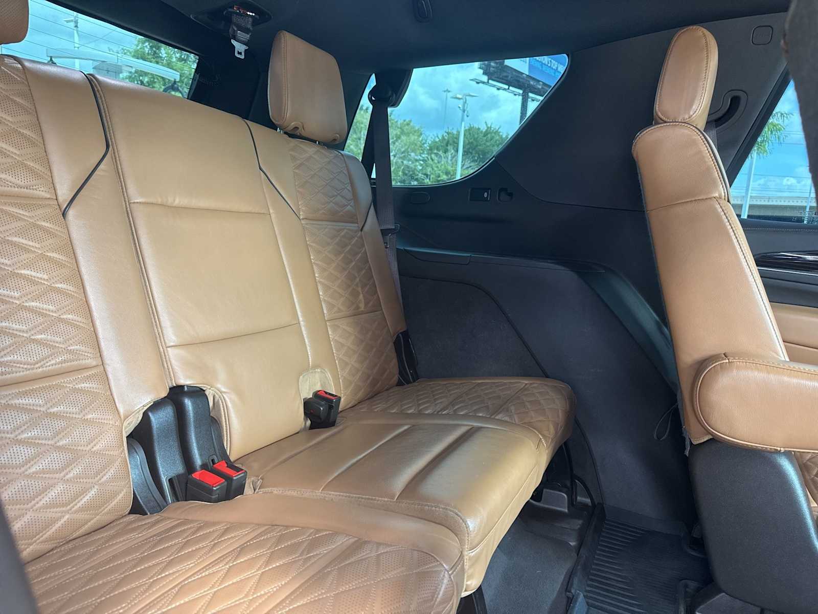 Thumbnail: 2021 Cadillac Escalade - 9