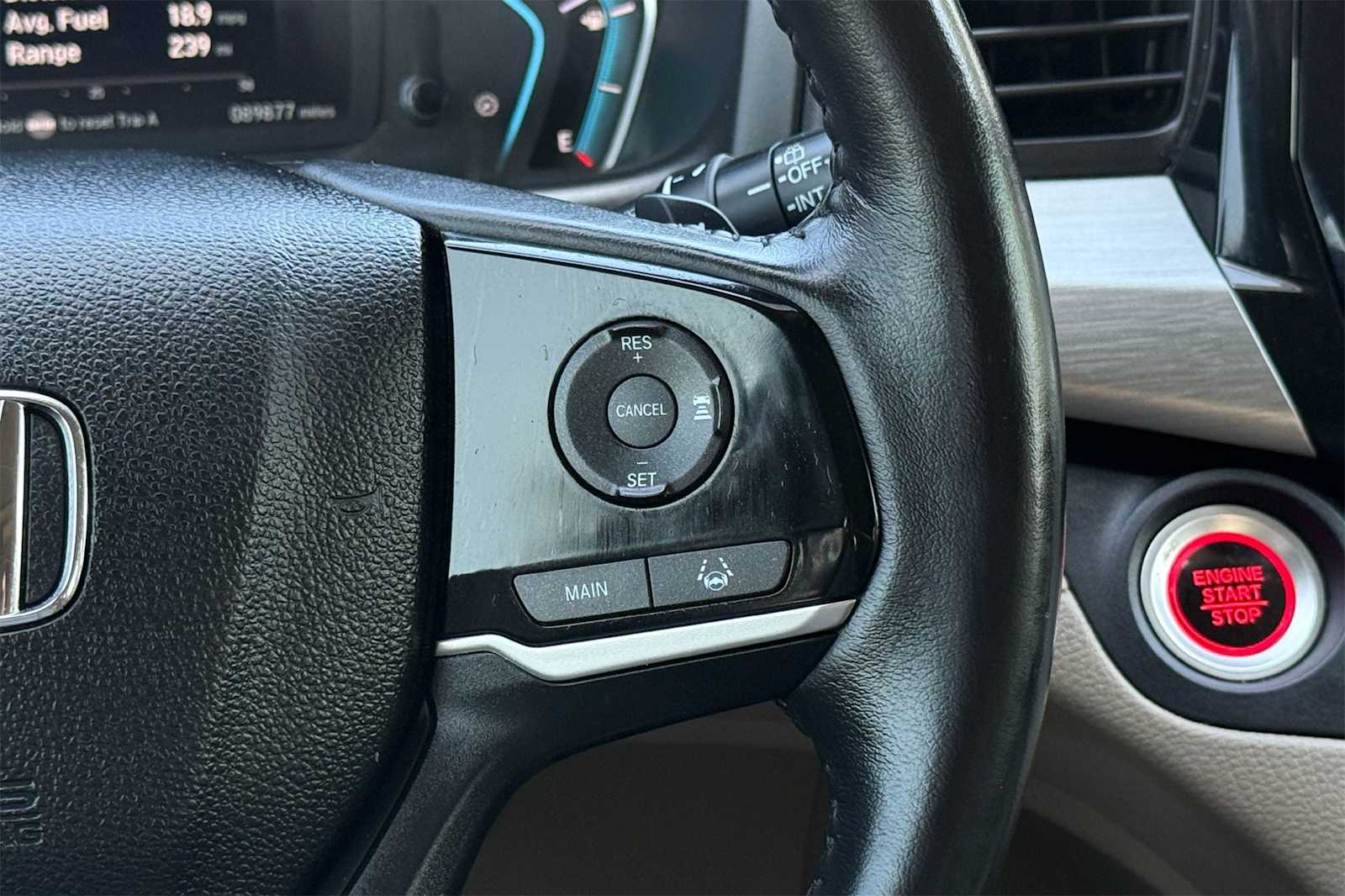 Thumbnail: 2018 Honda Odyssey - 23