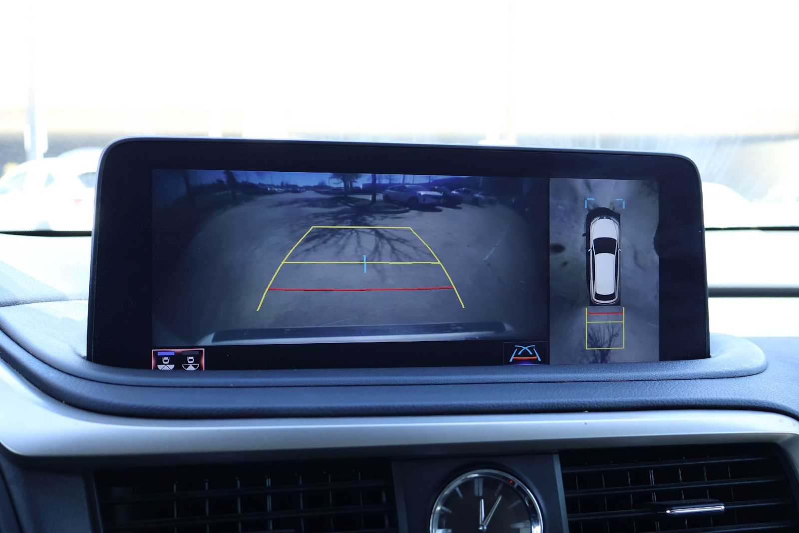 Thumbnail: 2020 Lexus RX - 27