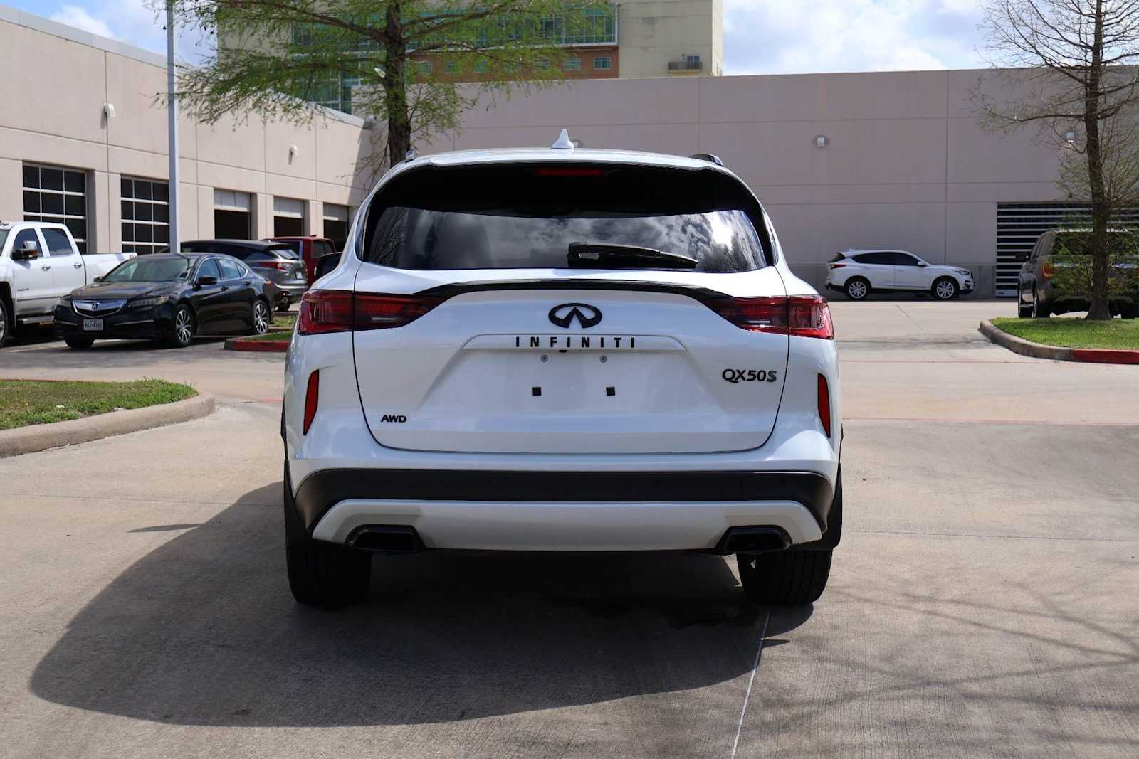 Thumbnail: 2025 INFINITI QX50 - 5