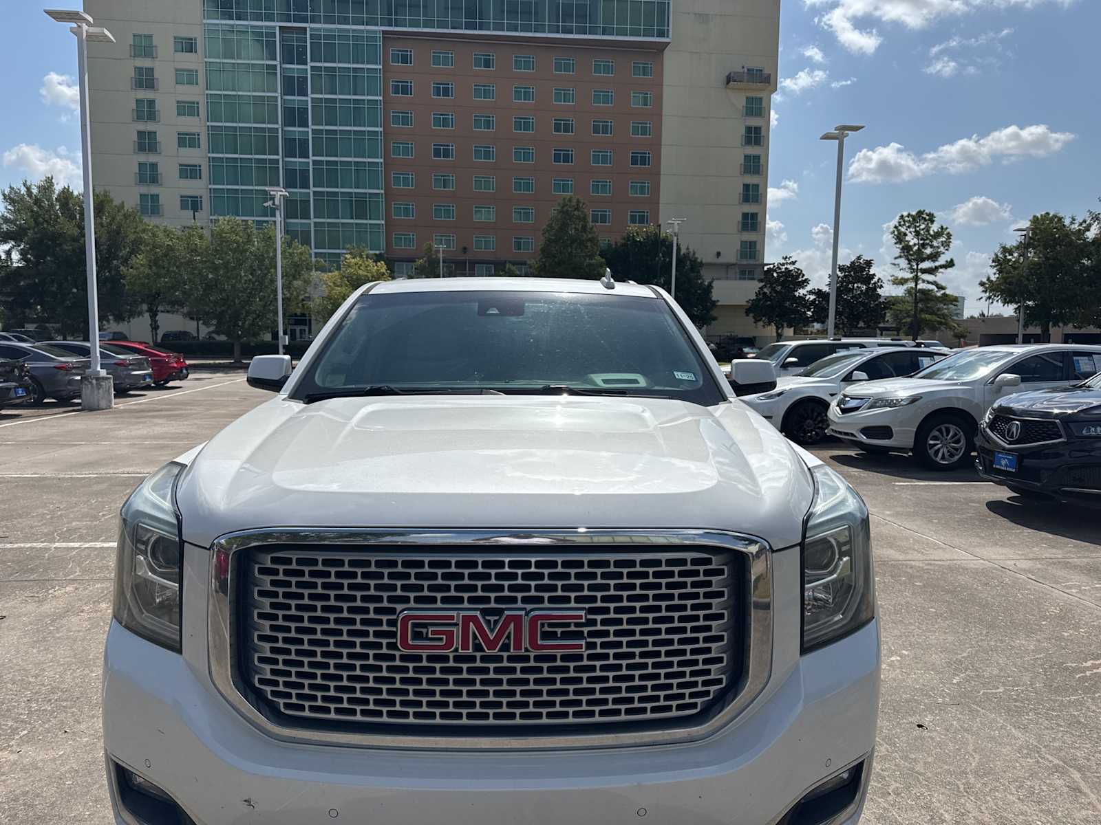 Thumbnail: 2017 GMC Yukon - 3