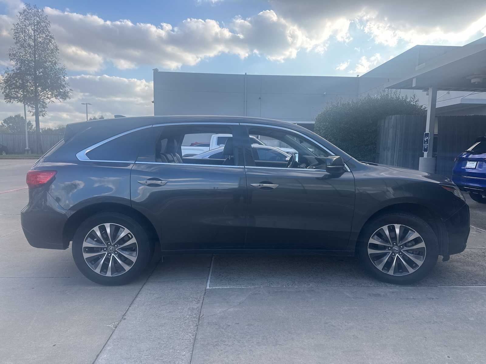 Thumbnail: 2015 Acura MDX - 4